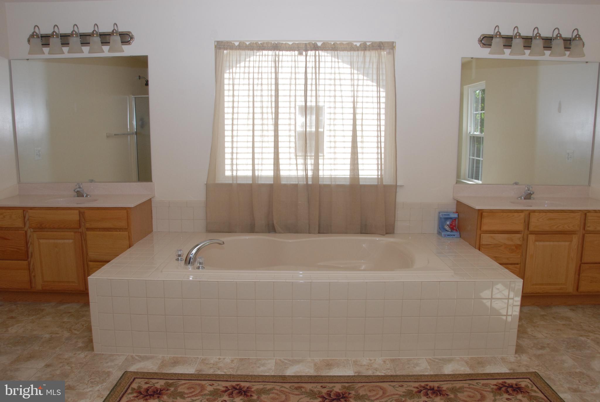 PEMBROOKE PHASE 2 - Residential Lease