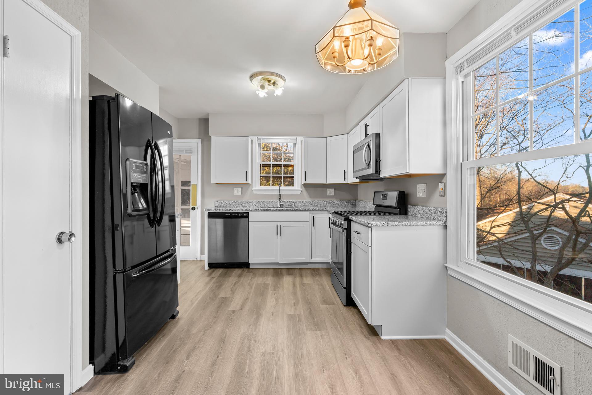 11904 N MARLTON AVENUE