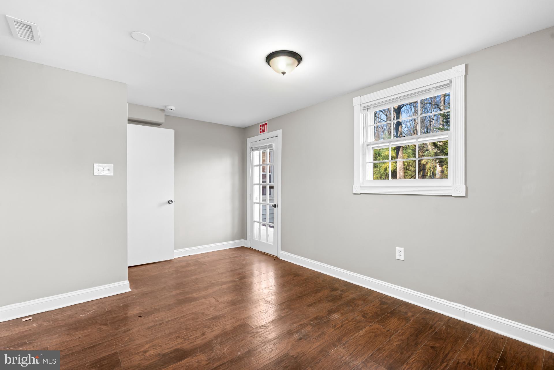 MARLTON - Residential