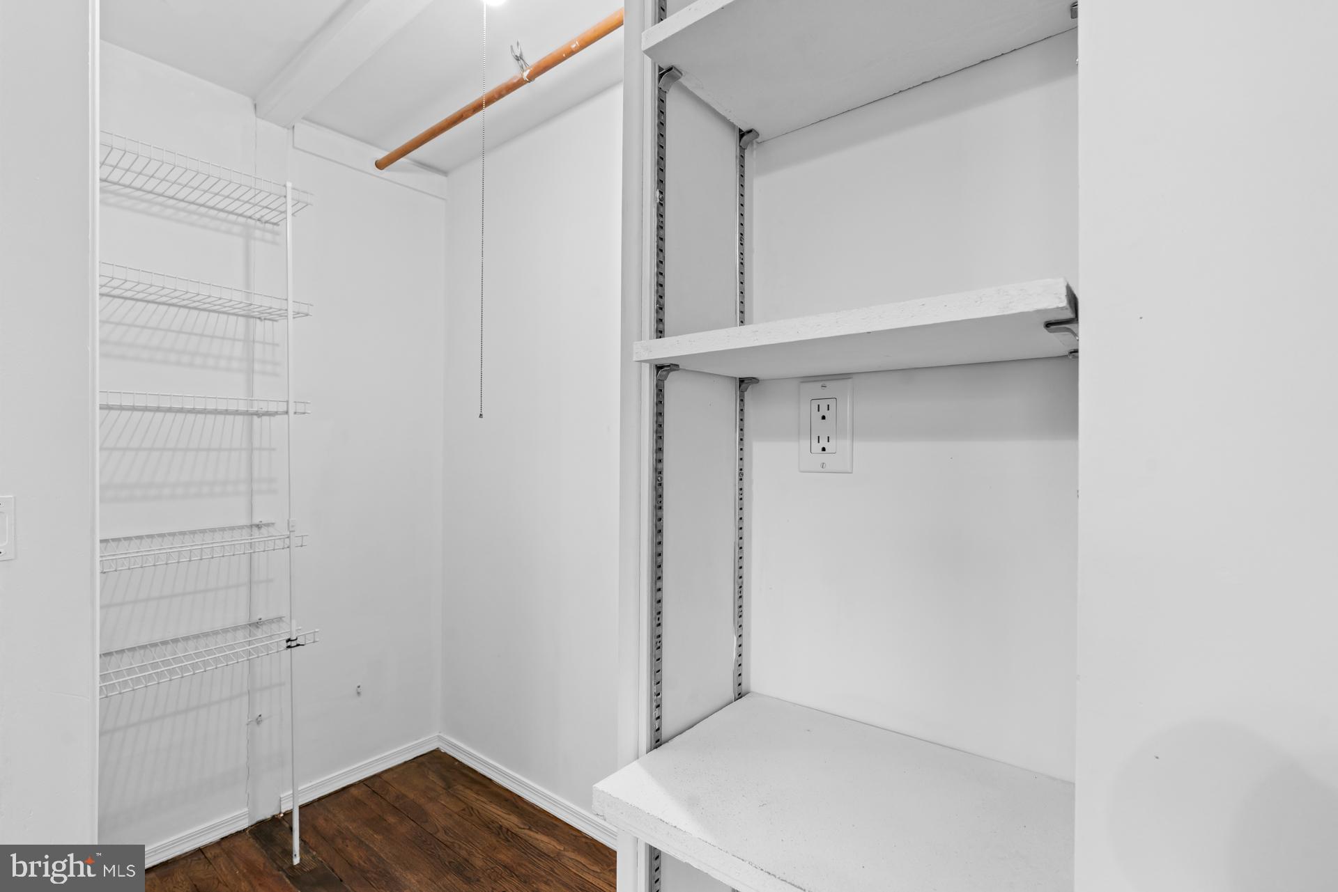 MARLTON - Residential