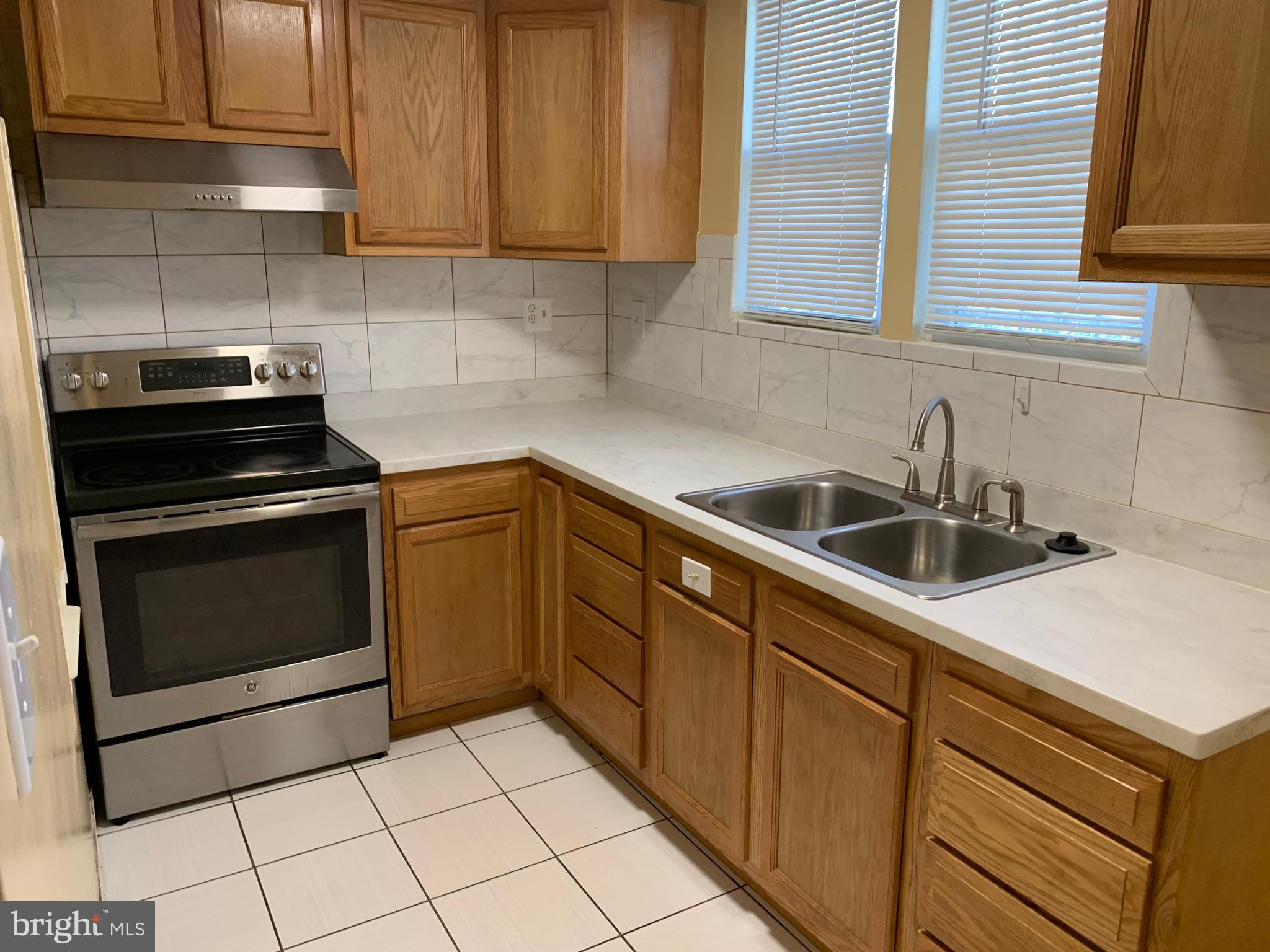 WASHINGTON VILLAGE - Residential