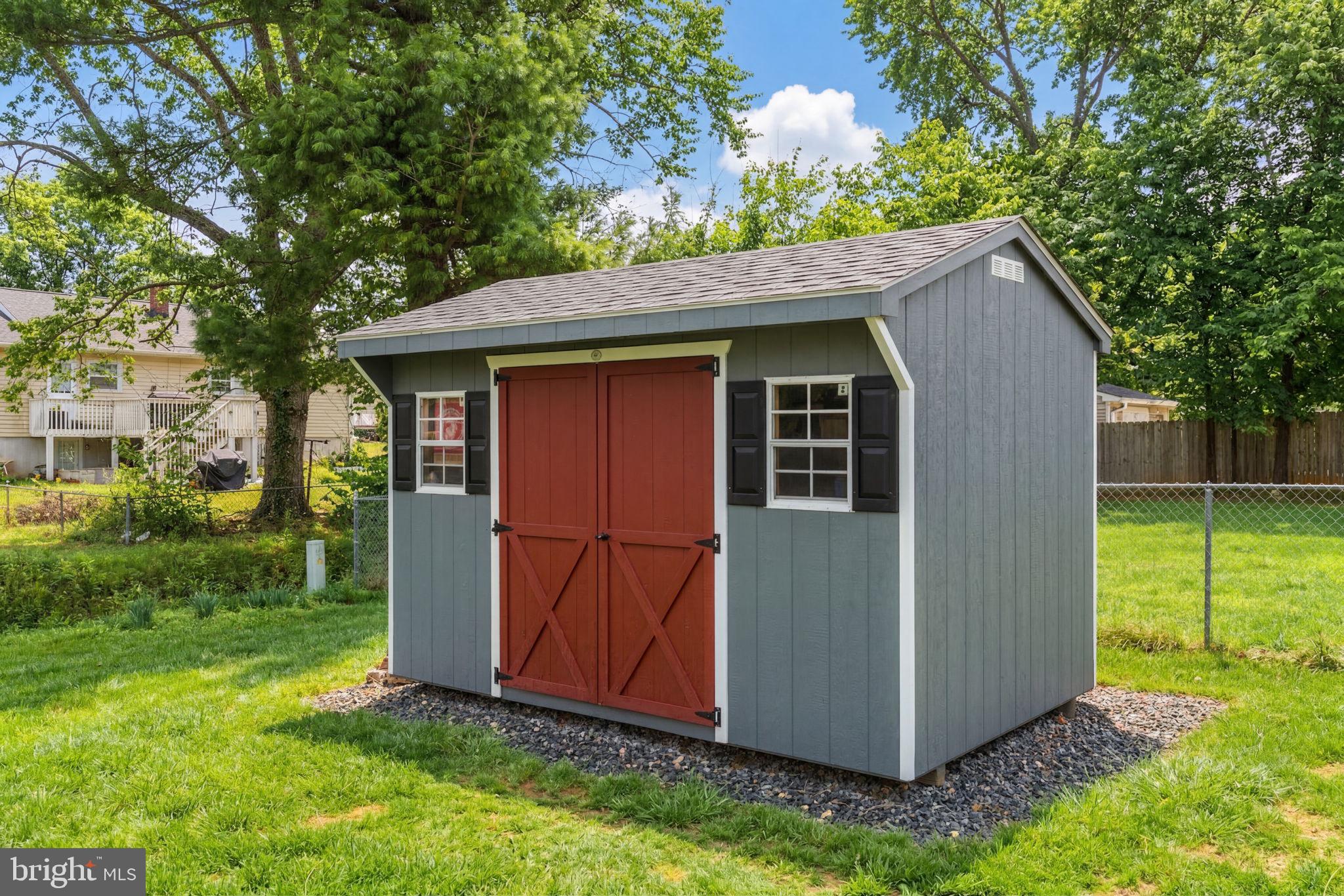 NORTHWESTERN HILLS - Residential