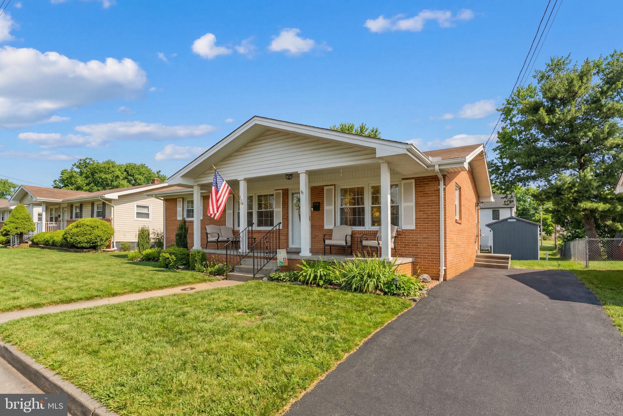 NORTHWESTERN HILLS - Residential