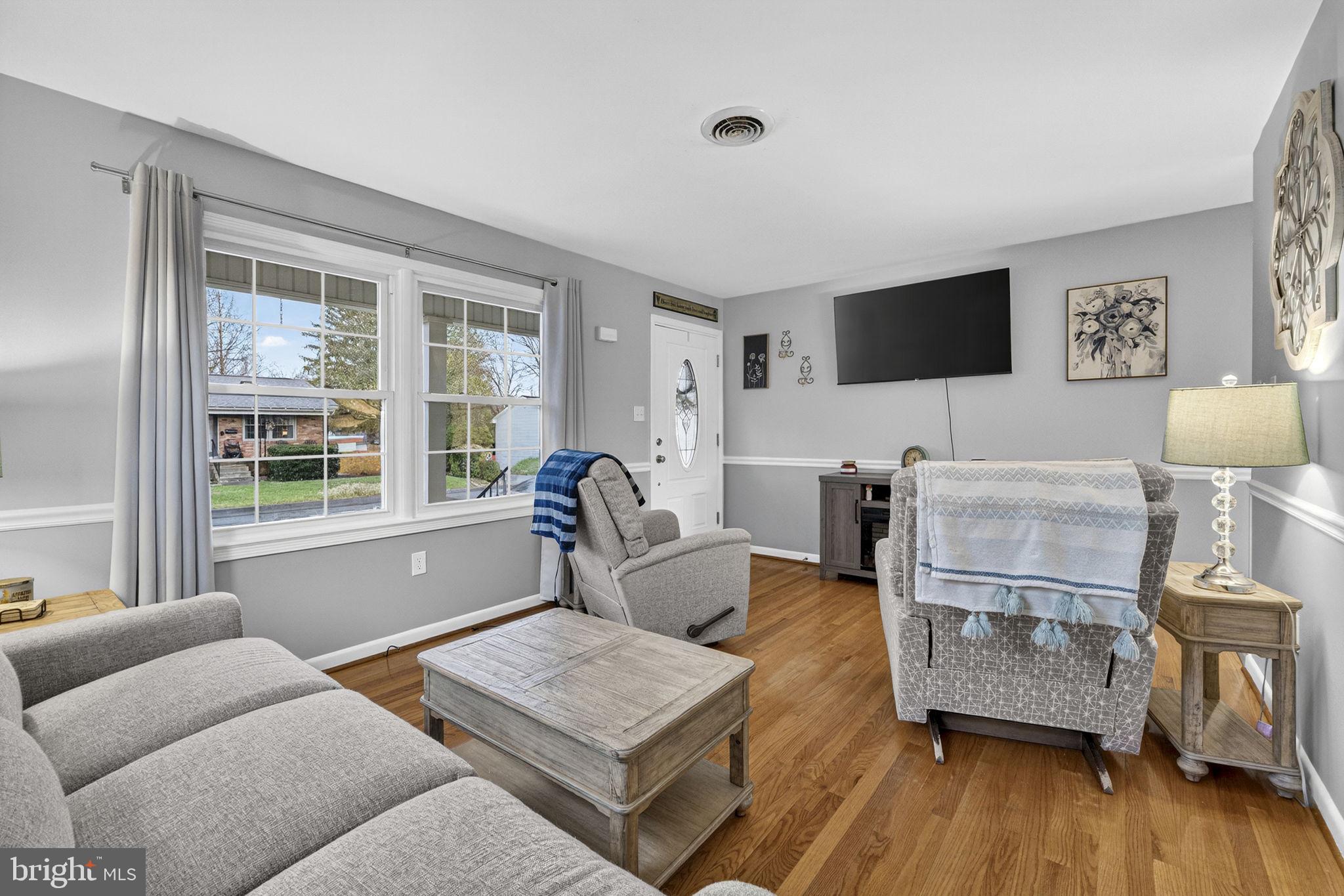 NORTHWESTERN HILLS - Residential