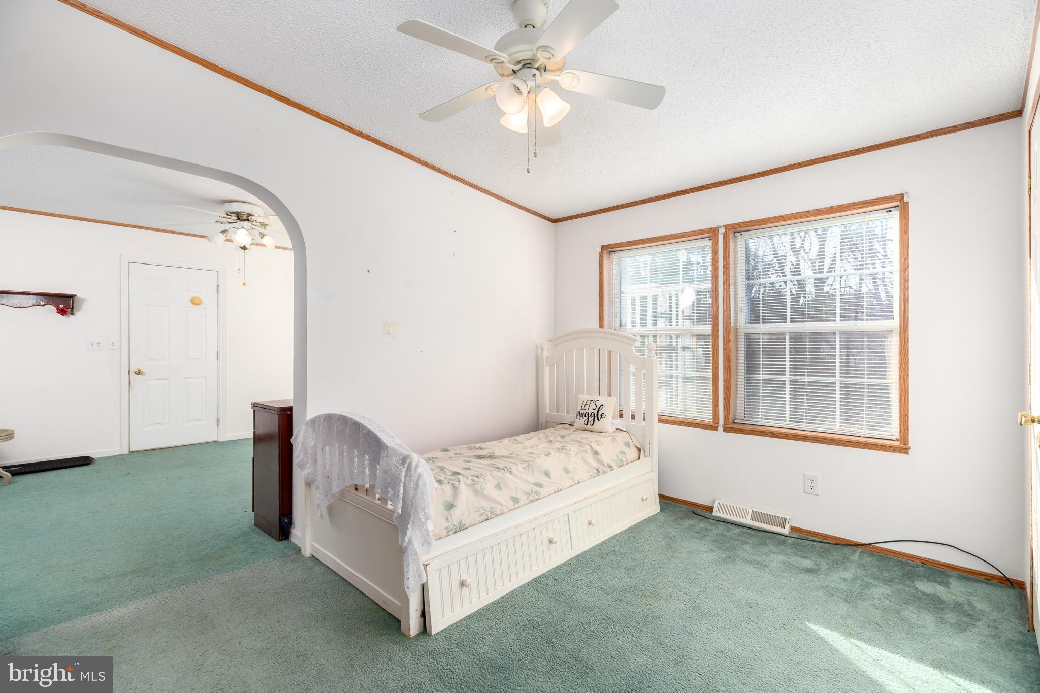 TEAL POINT - Residential