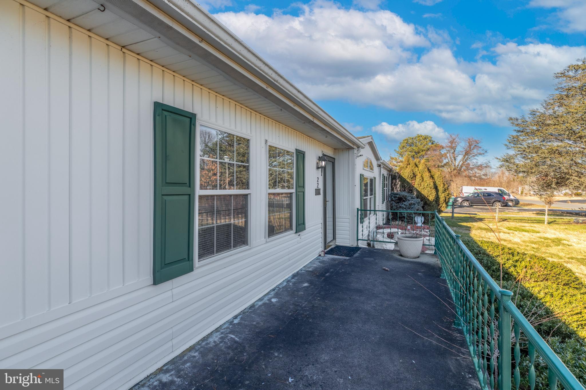 TEAL POINT - Residential