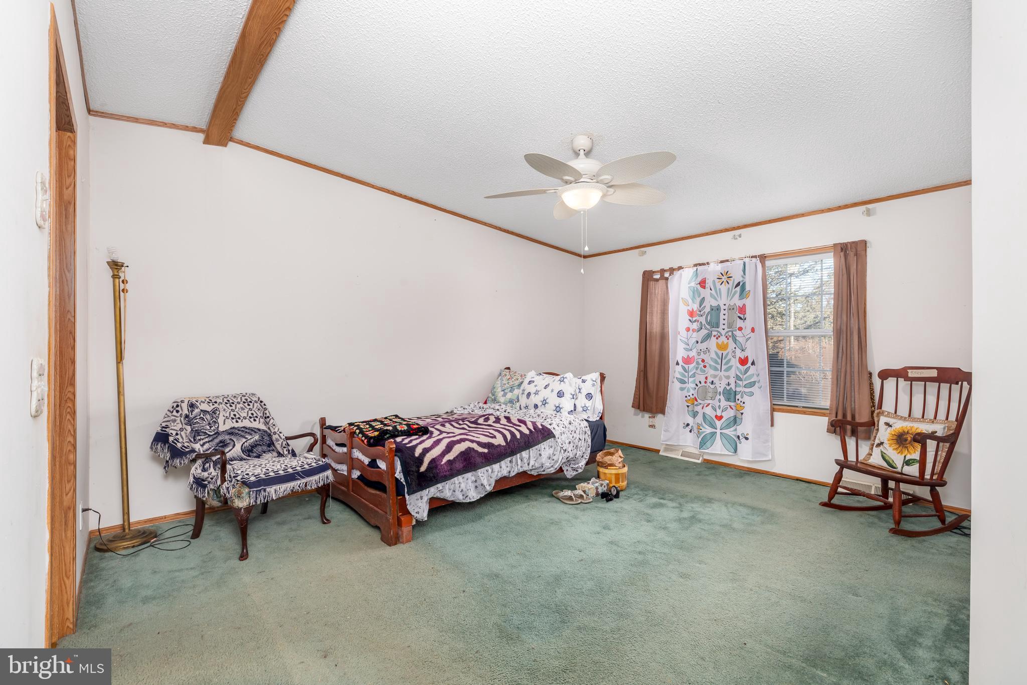 TEAL POINT - Residential