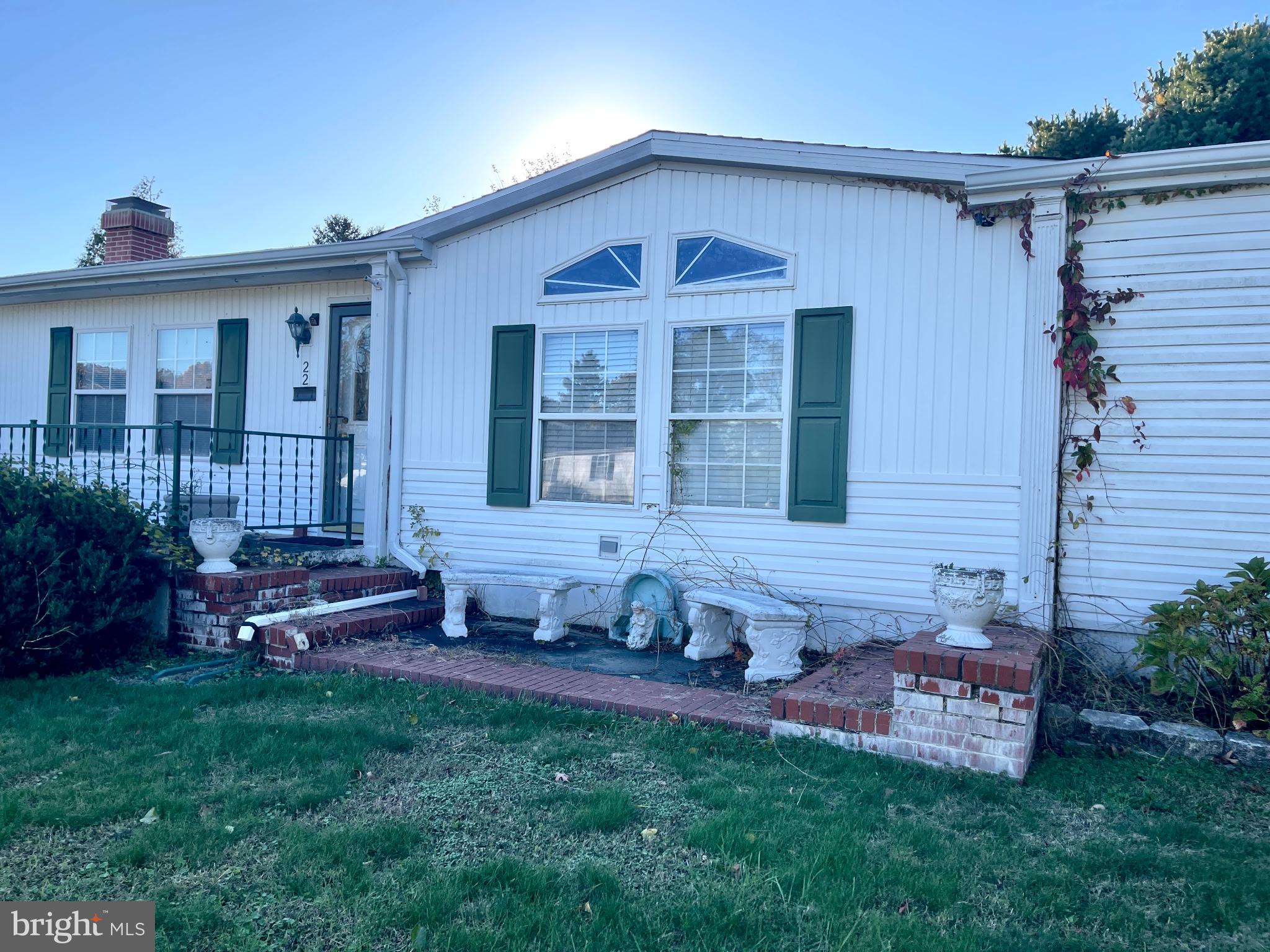 22 E GREENWING DRIVE