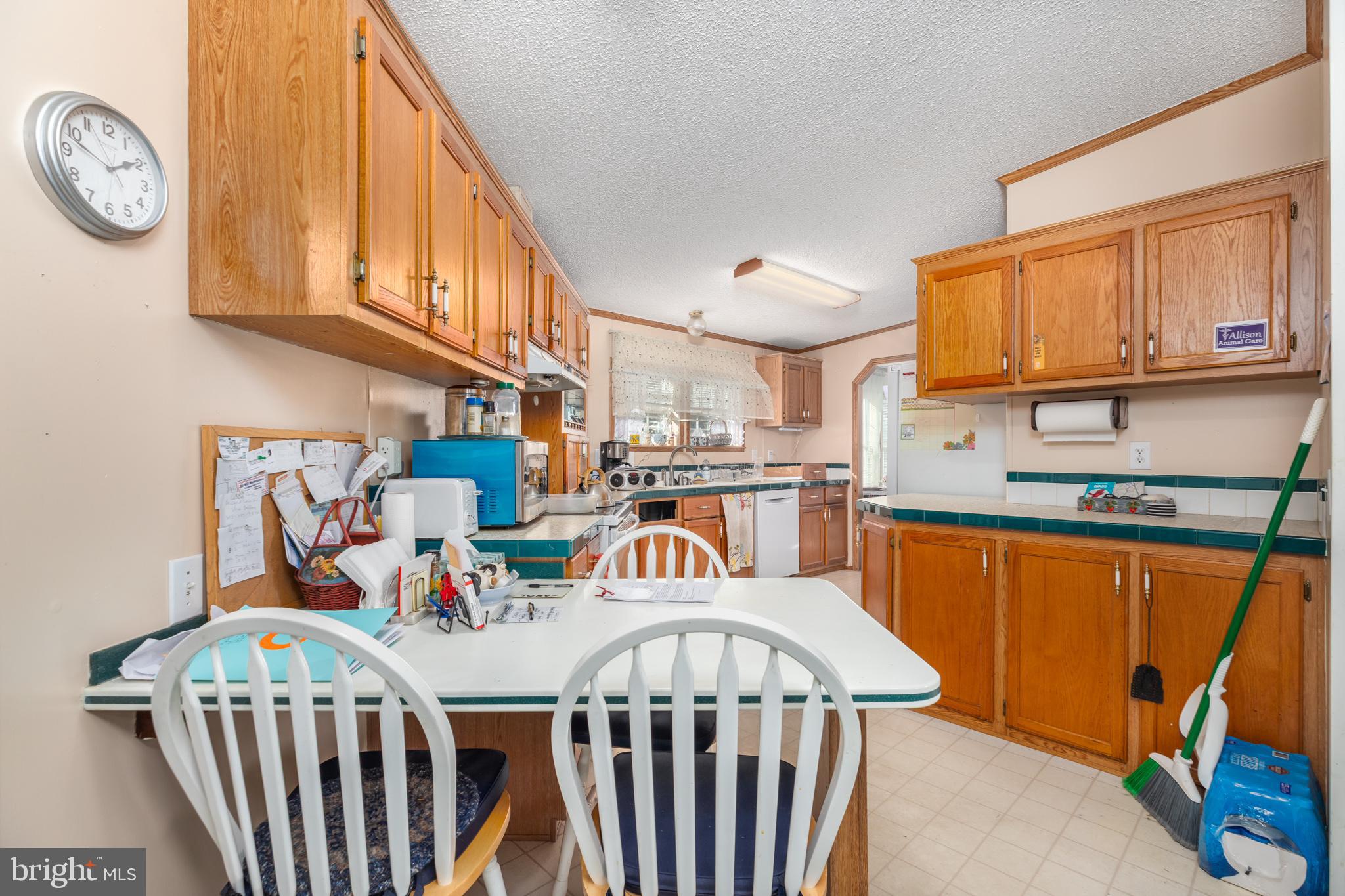 TEAL POINT - Residential