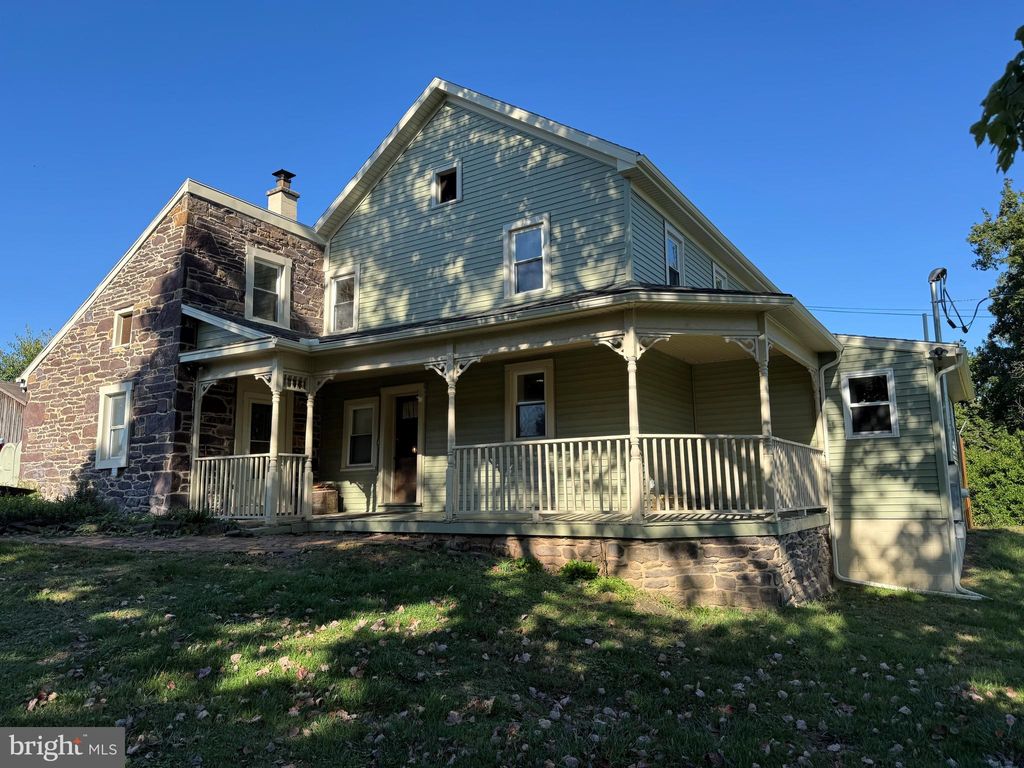 Photo of 2595 Table Rock Road, BIGLERVILLE, PA 17307 (MLS # PAAD2020144)