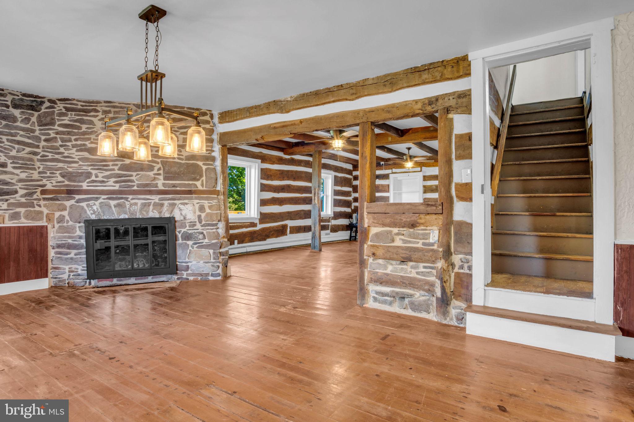 2595 TABLE ROCK ROAD