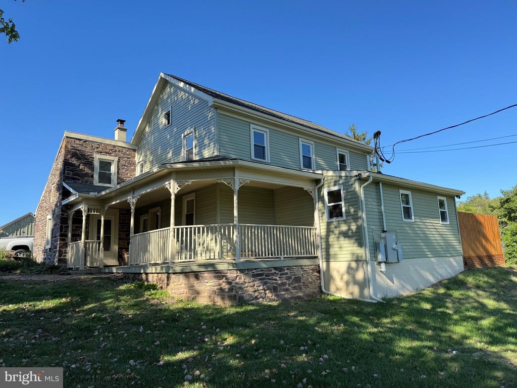 Photo of 2595 Table Rock Road, BIGLERVILLE, PA 17307 (MLS # PAAD2020144)