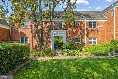 Condo For Sale - 1705 Preston Road<br/> ALEXANDRIA, VA 22302