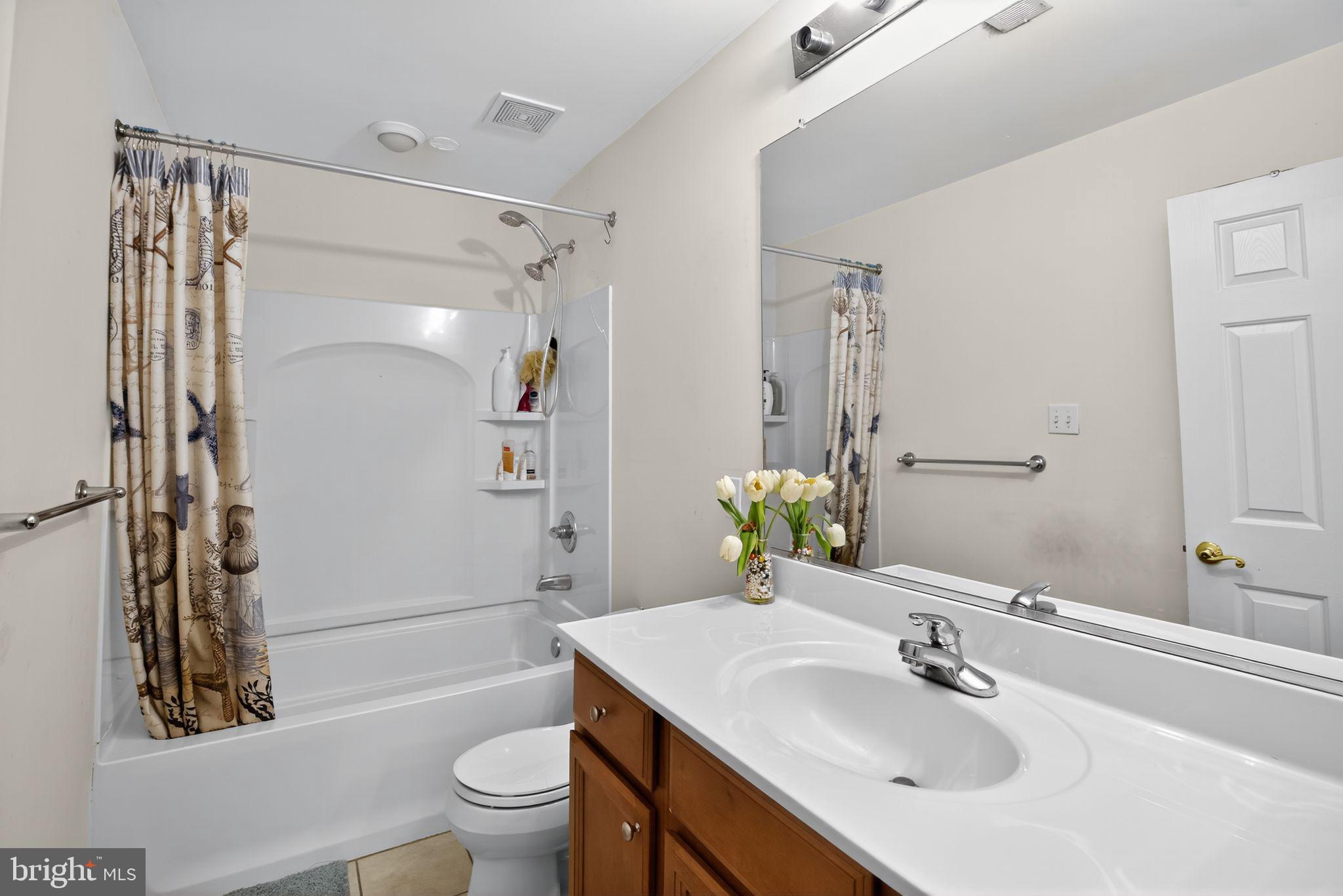 PERRY HALL - Residential