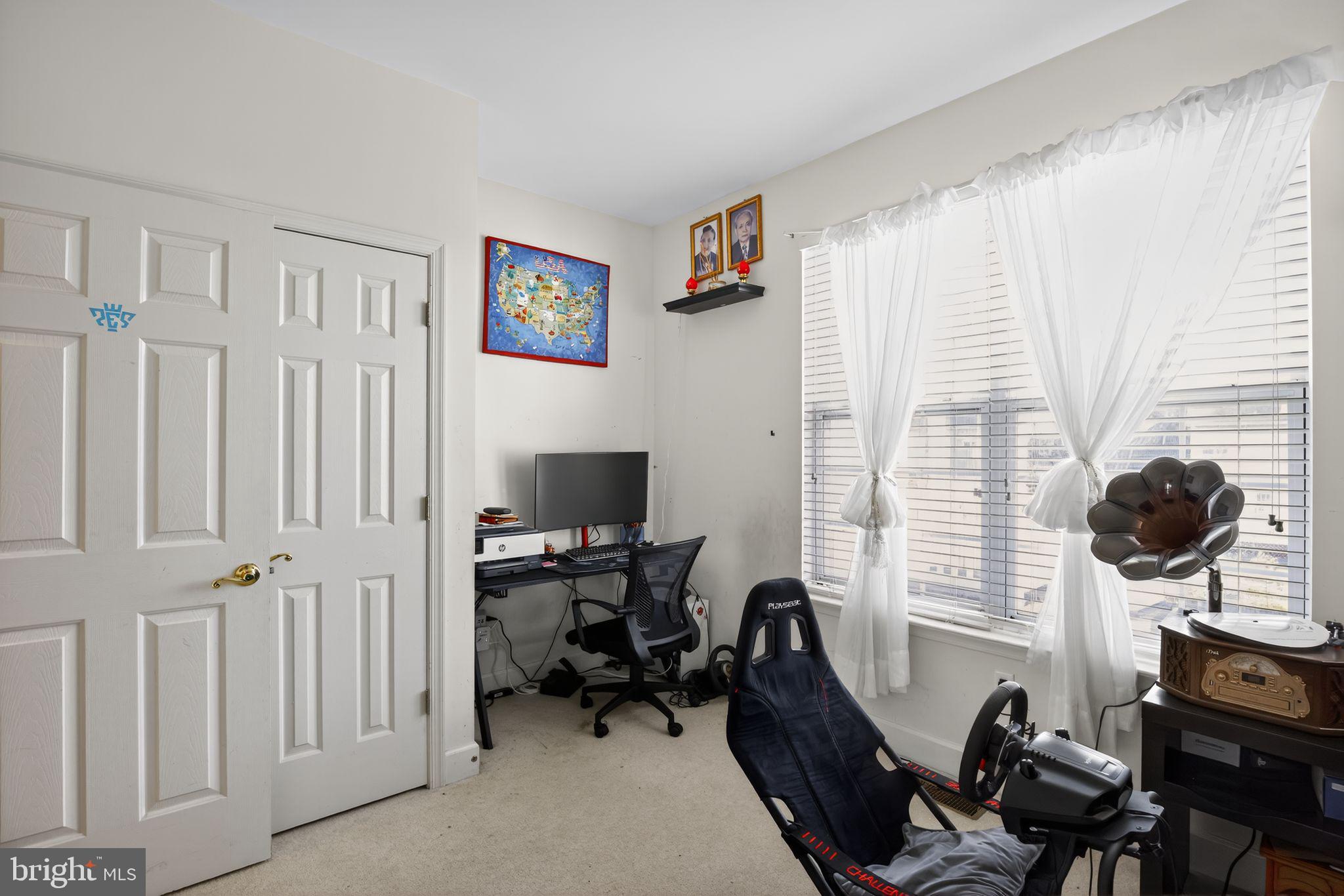 PERRY HALL - Residential