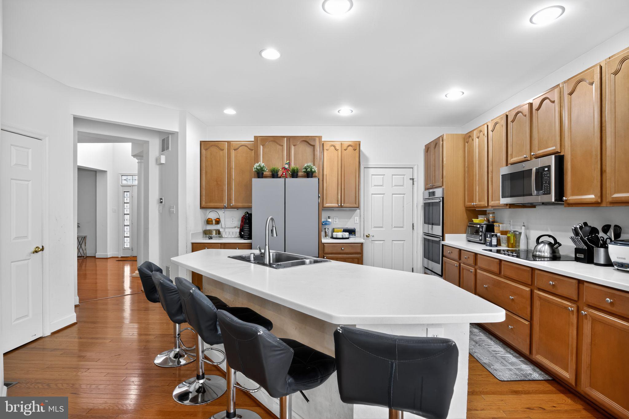 PERRY HALL - Residential