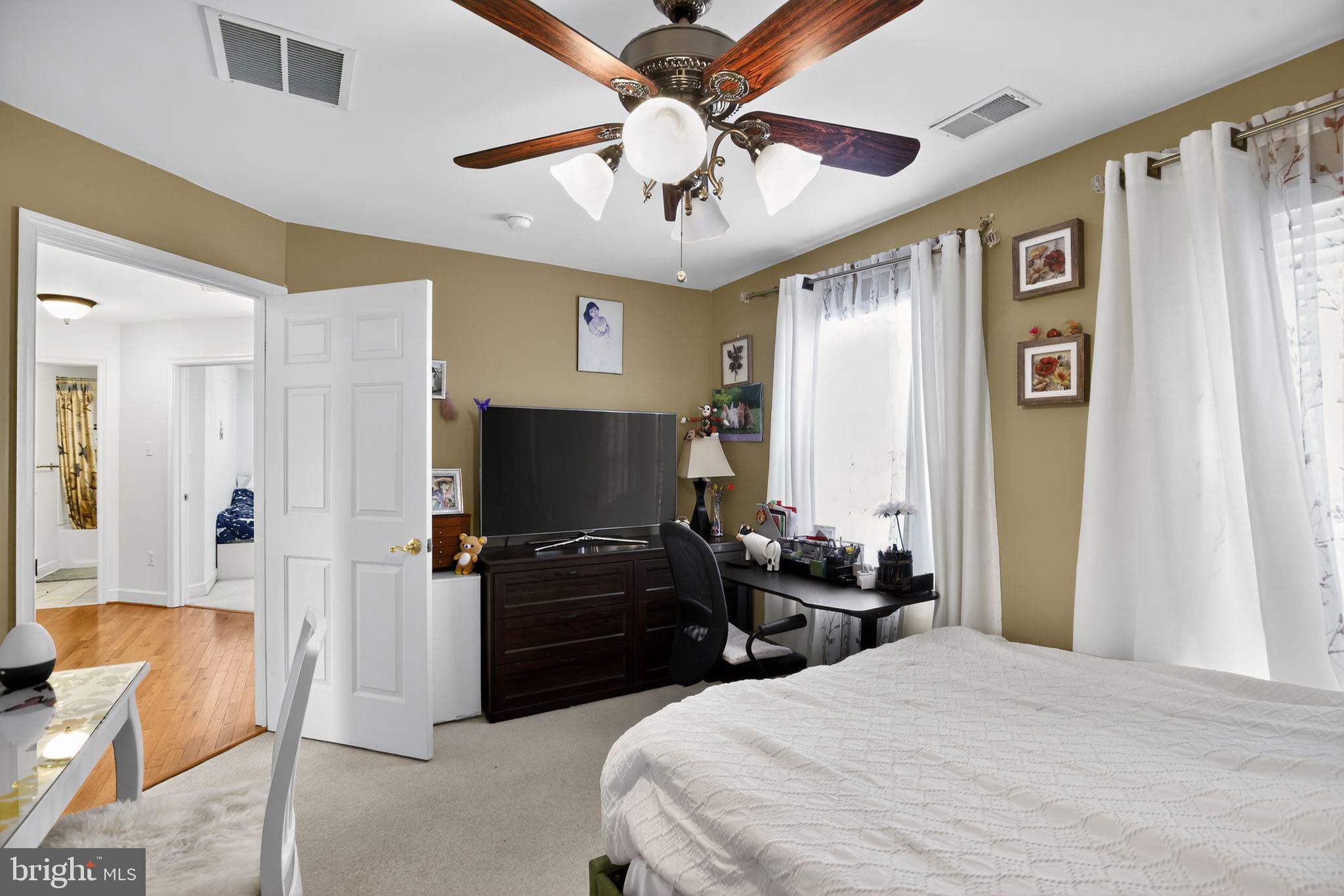 PERRY HALL - Residential