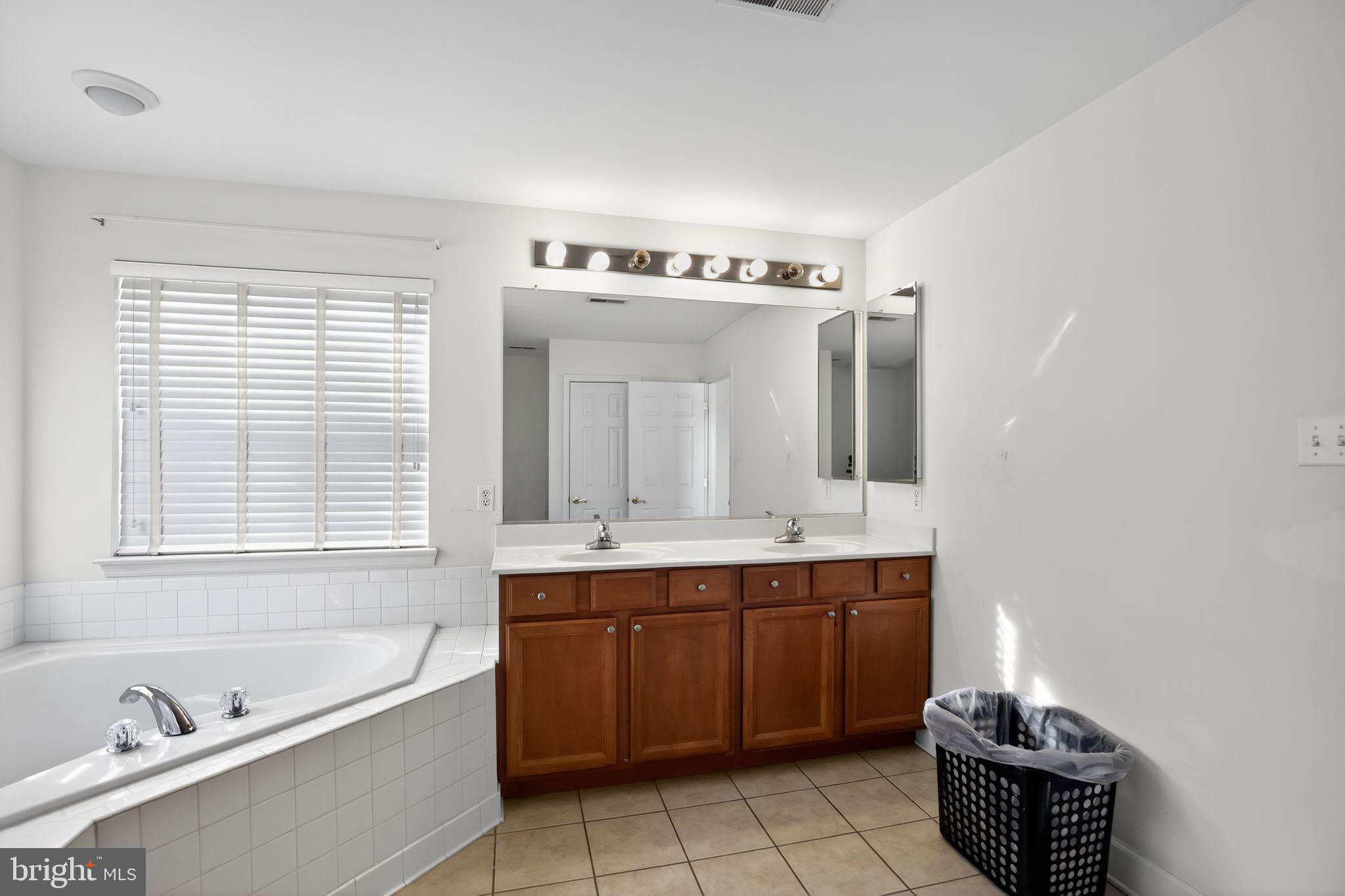 PERRY HALL - Residential