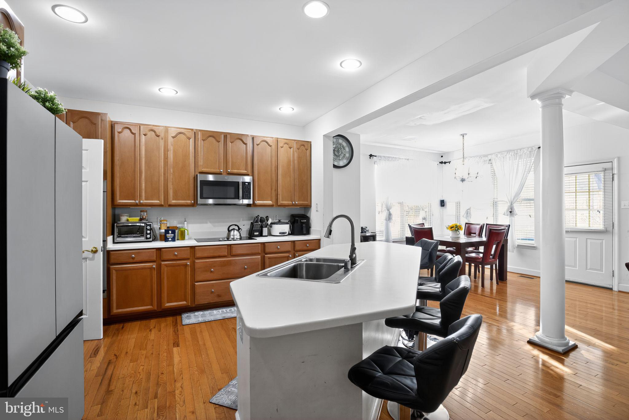 PERRY HALL - Residential