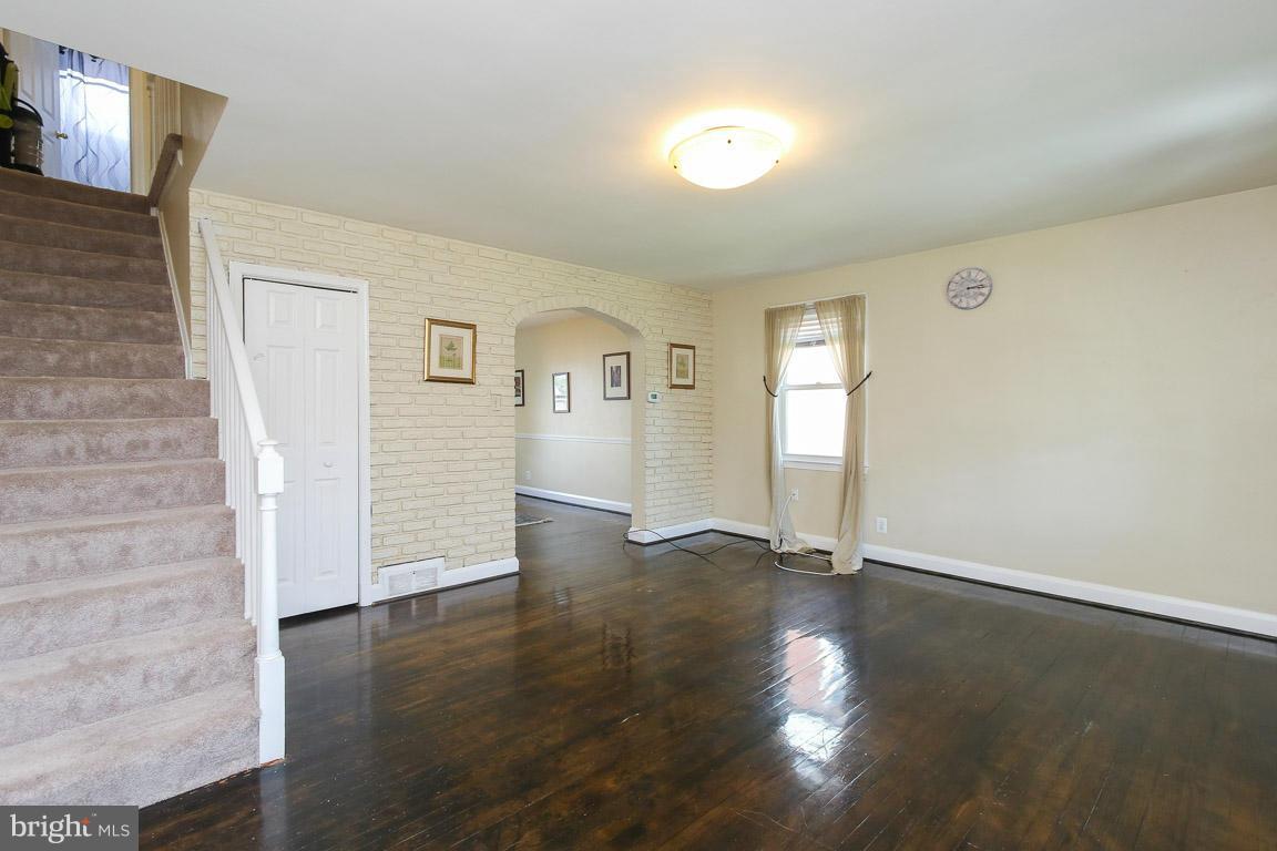 ARBOUR MANOR - Residential