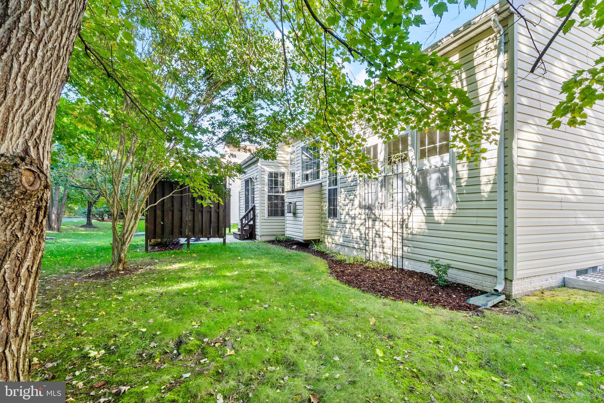 COURTS OF FOX MILL - Residential