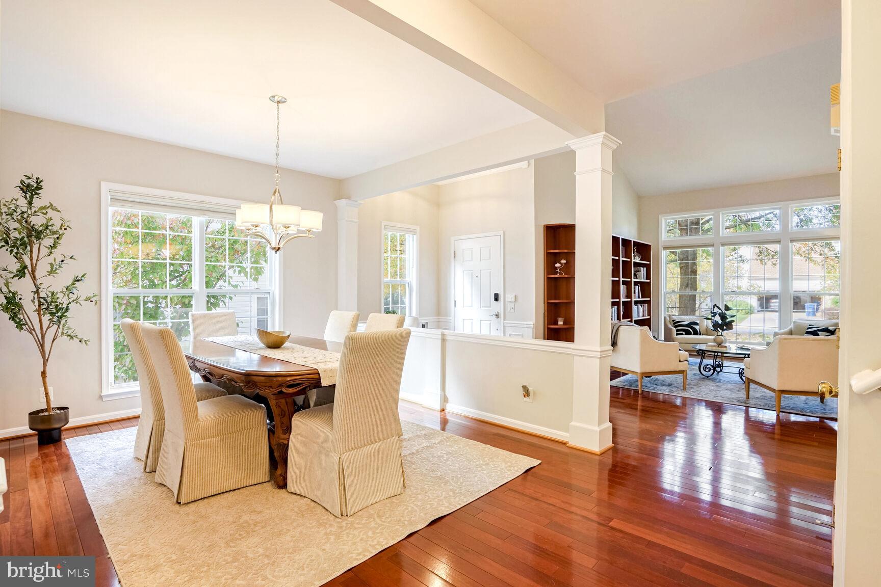 COURTS OF FOX MILL - Residential