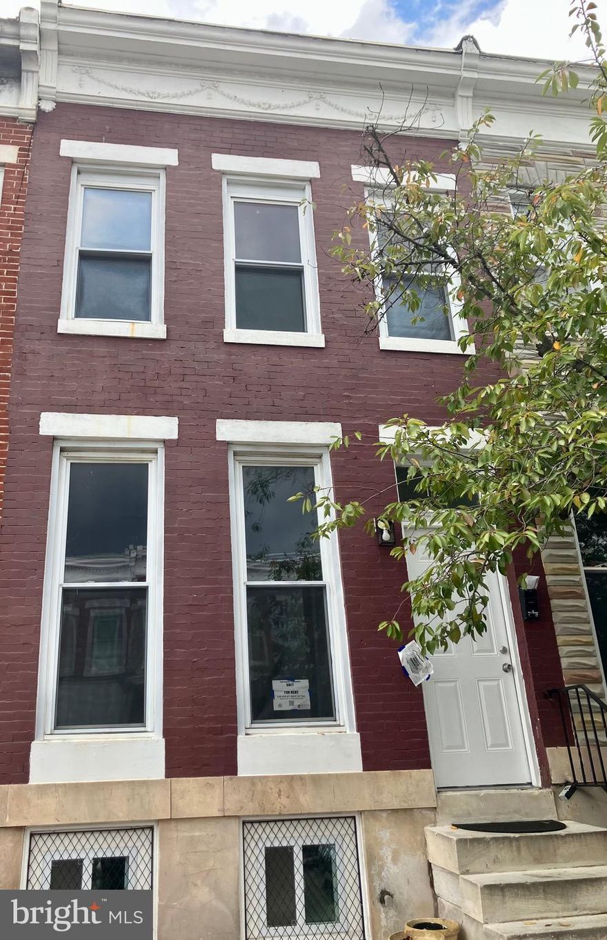 Looking for a new home in Penrose? This property at 1826 Penrose Ave offers just what you've been looking for. New to the market, and recently renovated, this 3 bedroom, 1 bathroom home offers new flooring, fresh paint, marble counter tops, new kitchen and bathroom cabinets, and a new vanity.  Convenient to downtown and local highways, this property also features an in unit washer and dryer to aid in its convenience. Contact us now to schedule a tour.