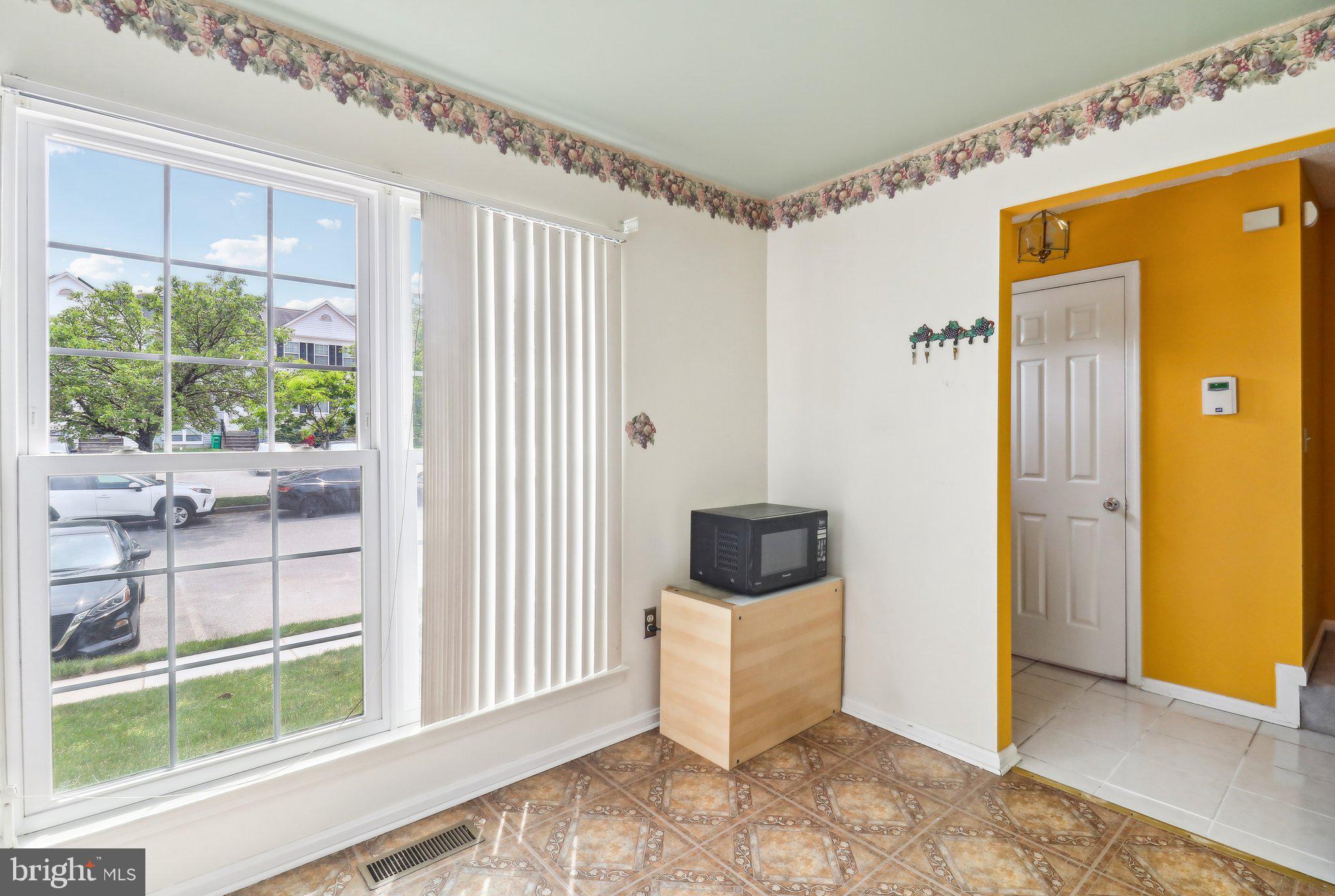 MAYFAIR - Residential