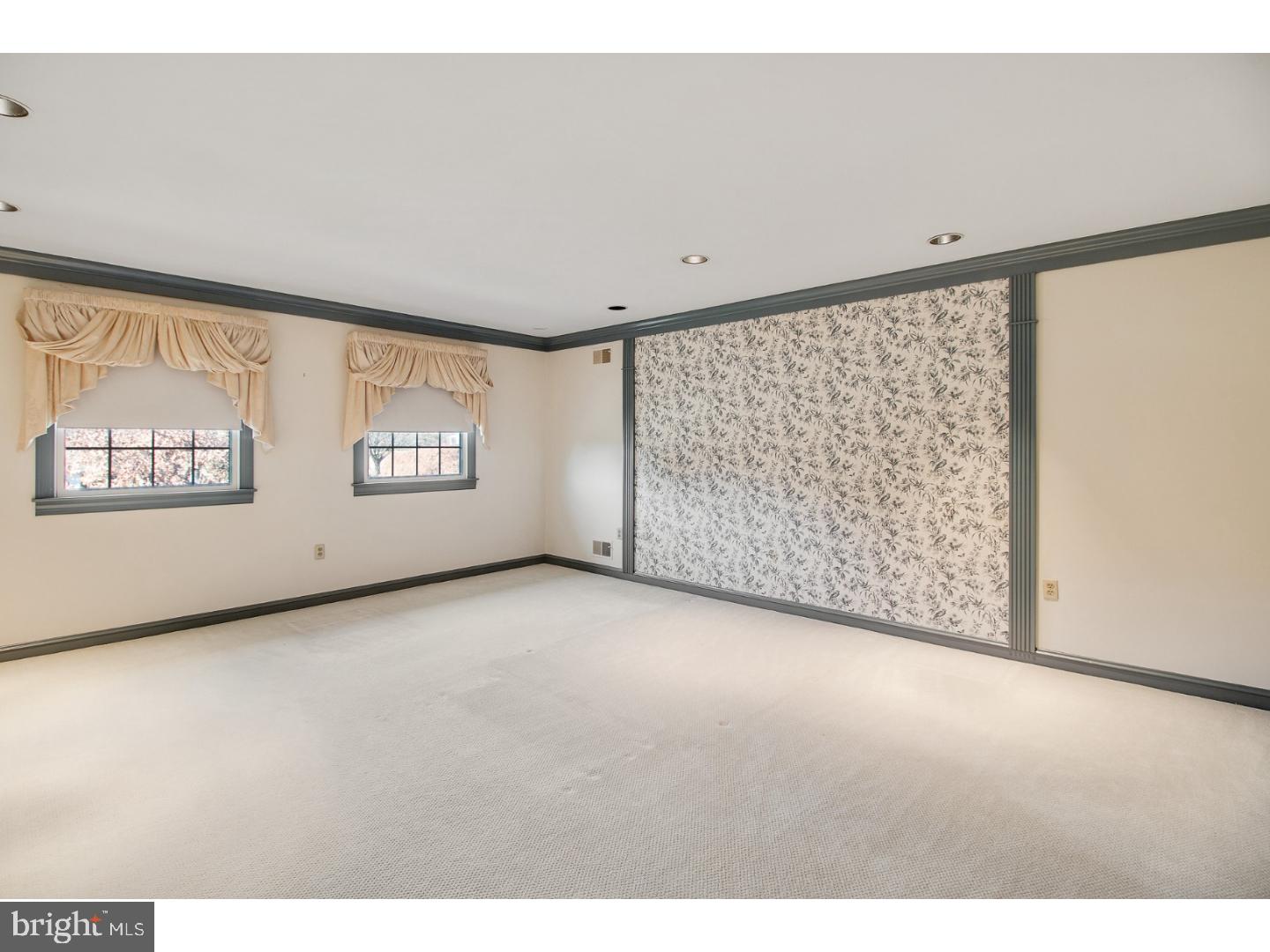 FOX BROOK - Residential