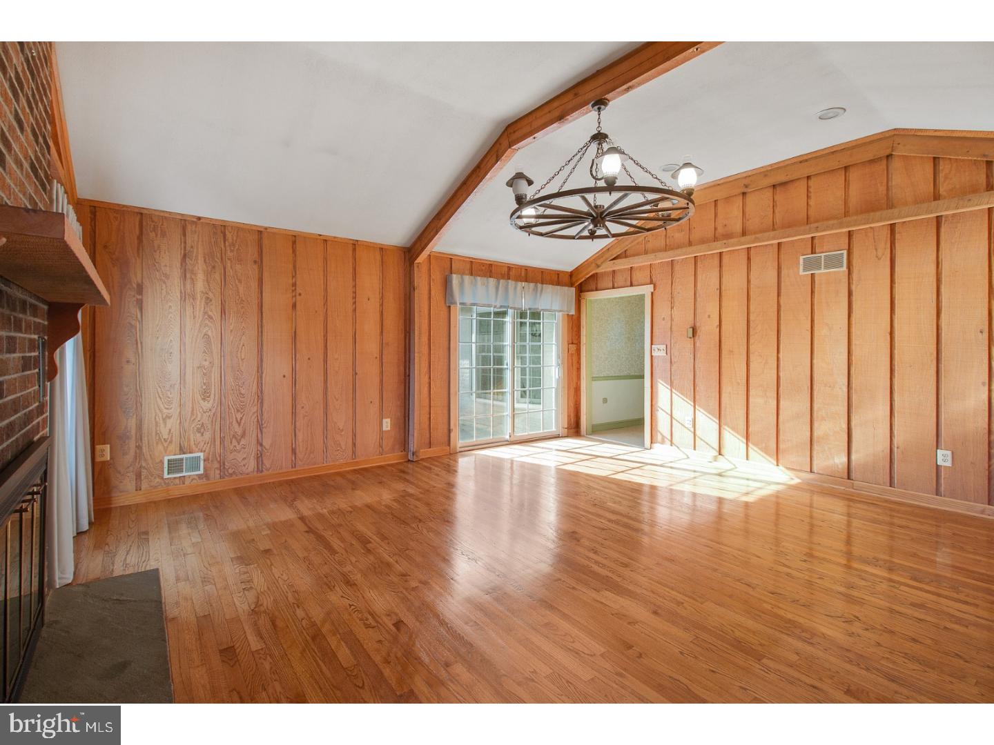 FOX BROOK - Residential