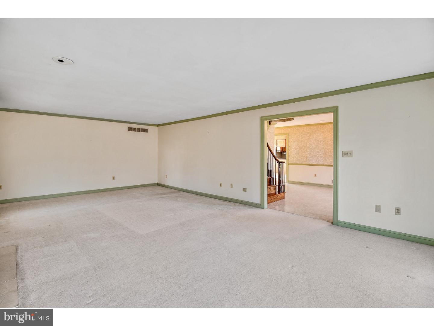 FOX BROOK - Residential