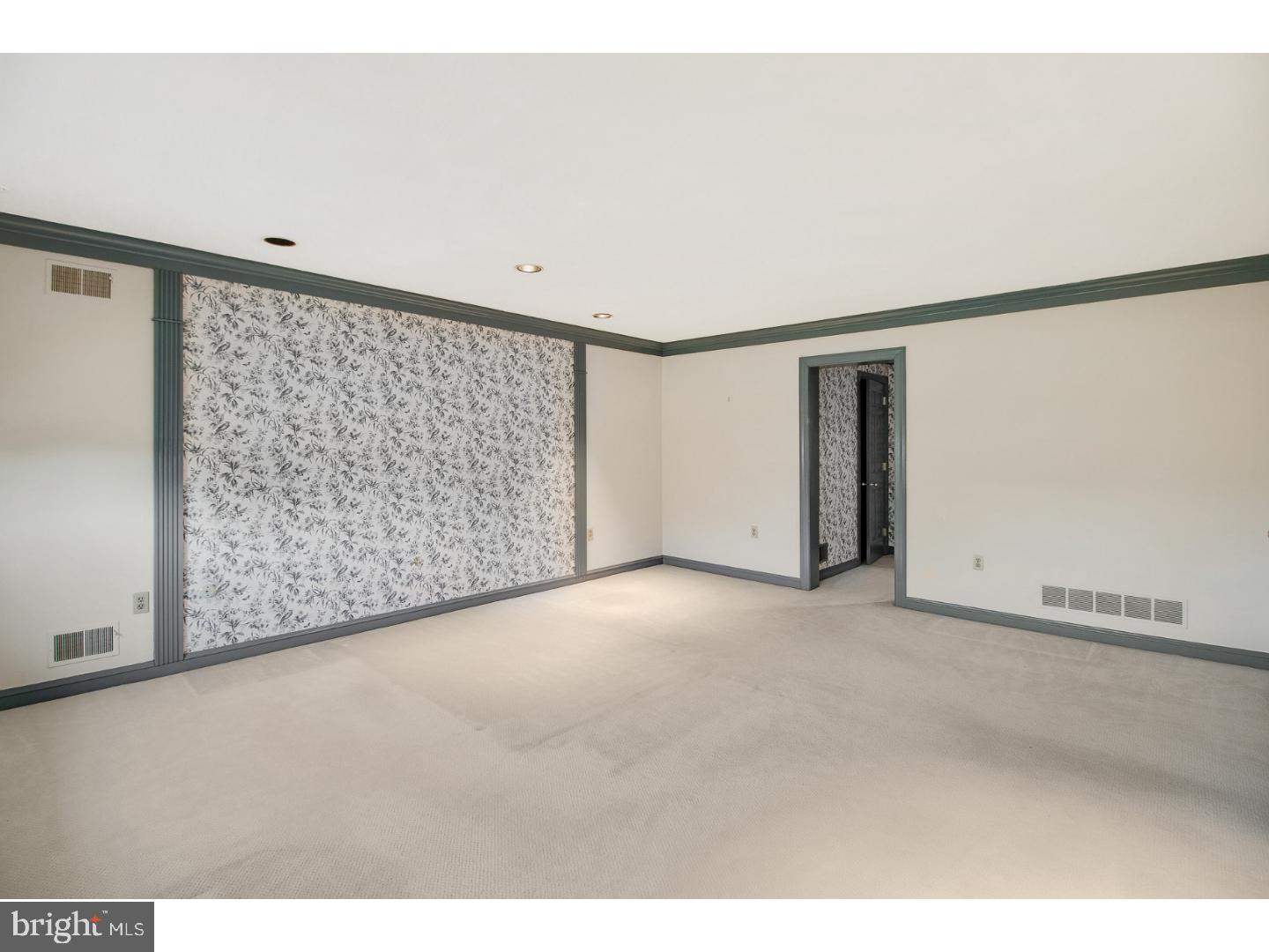 FOX BROOK - Residential