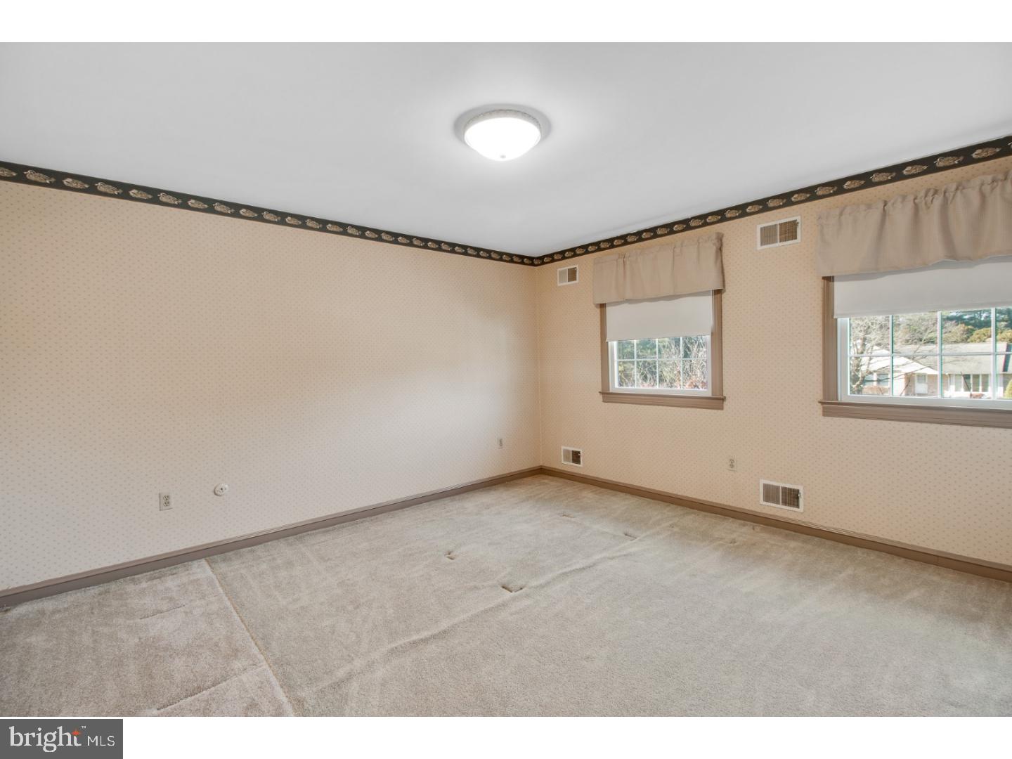 FOX BROOK - Residential