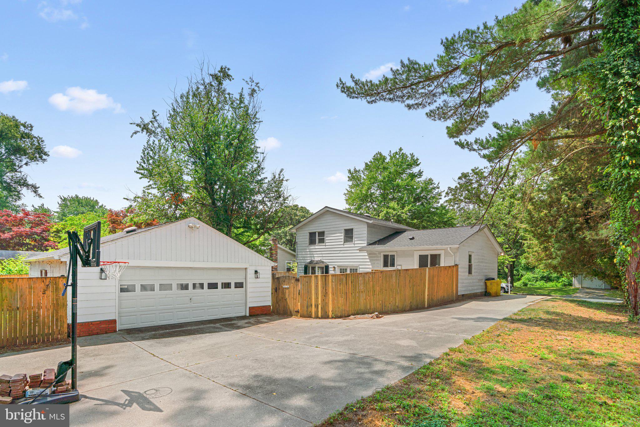 SEVERNA PARK - Residential