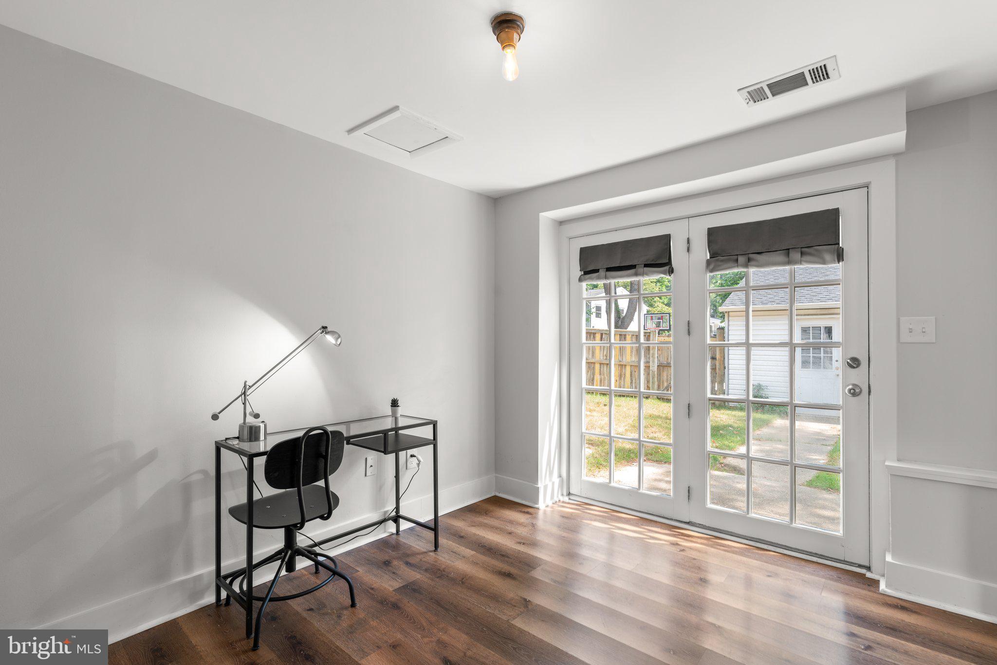 SEVERNA PARK - Residential