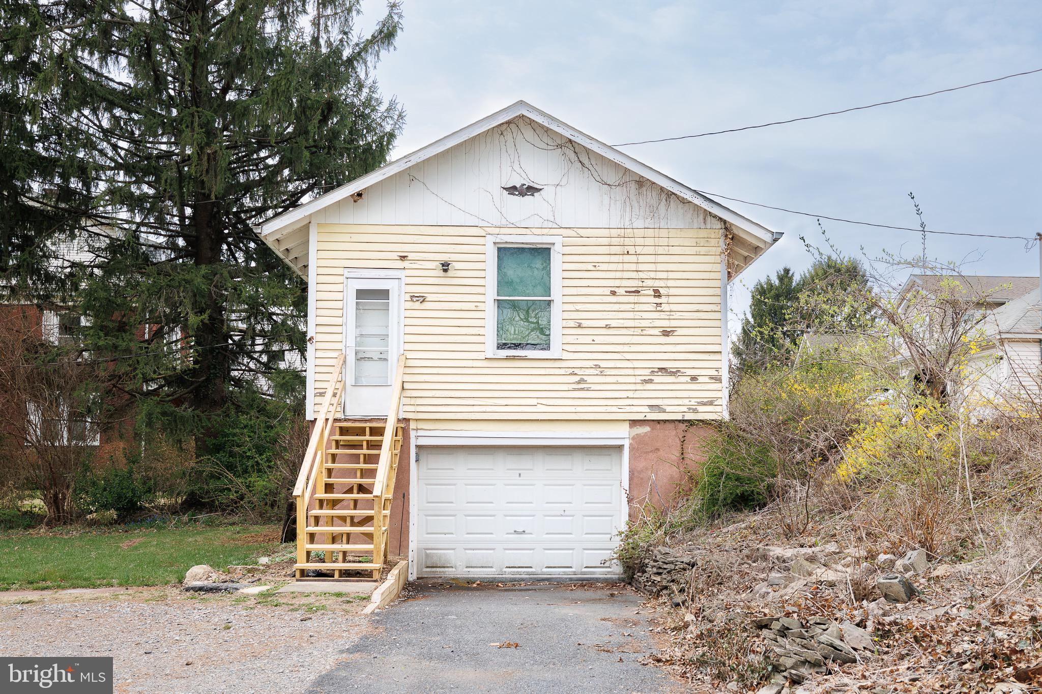 352 MAUCH CHUNK STREET
