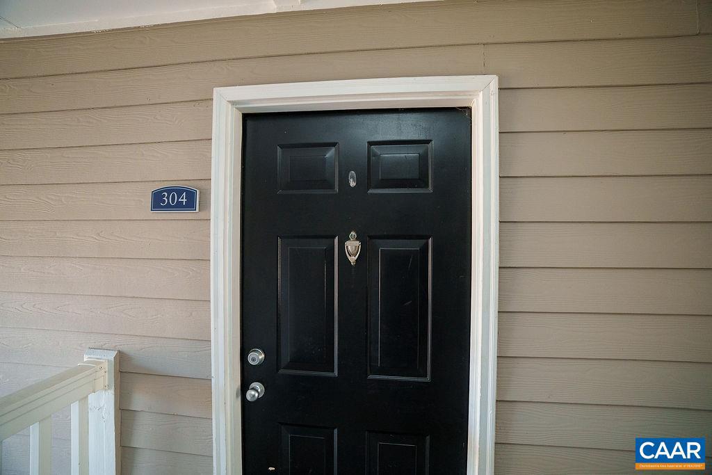 EAGLES LANDING - Residential