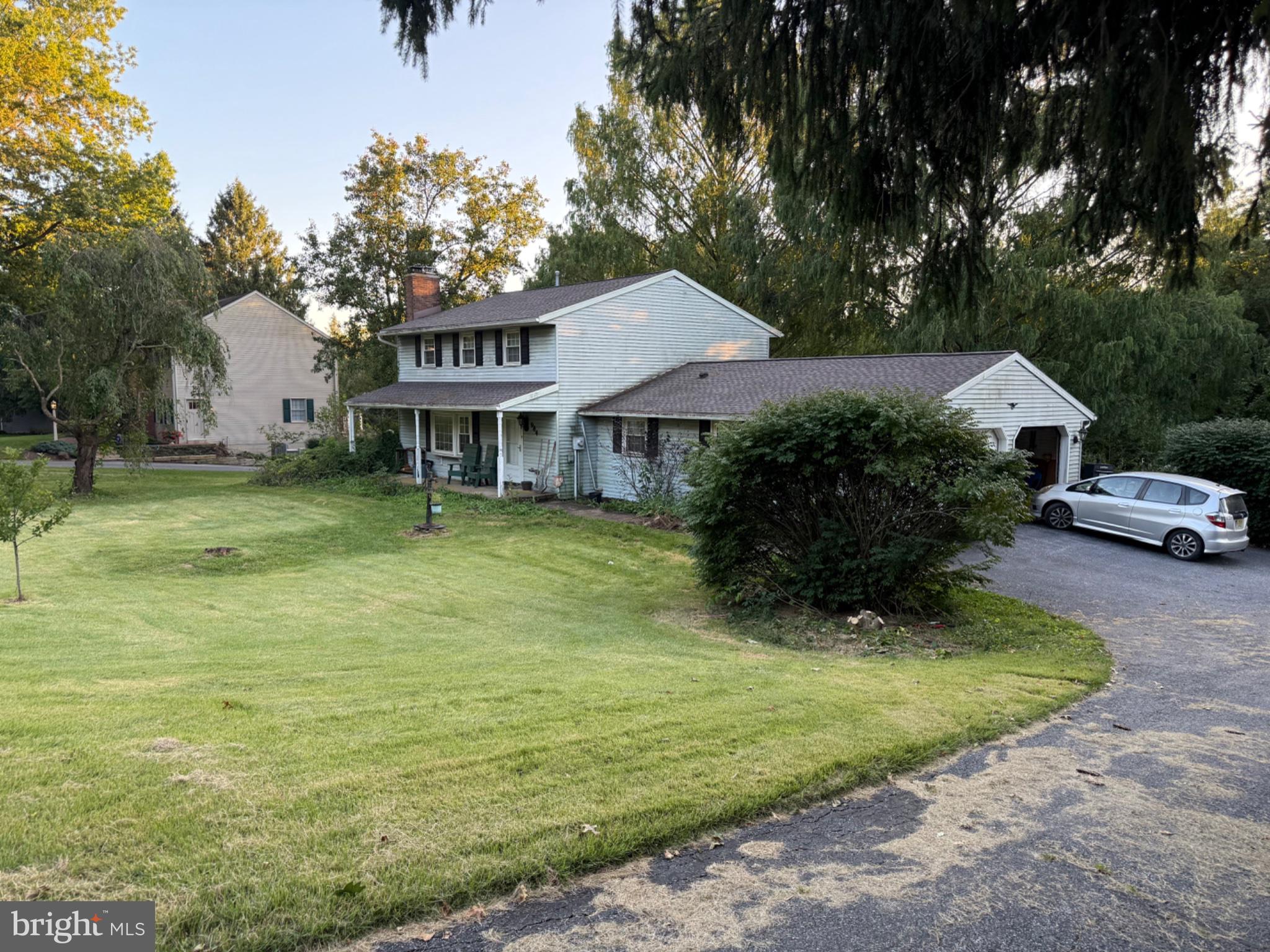 984 WHITE OAK ROAD