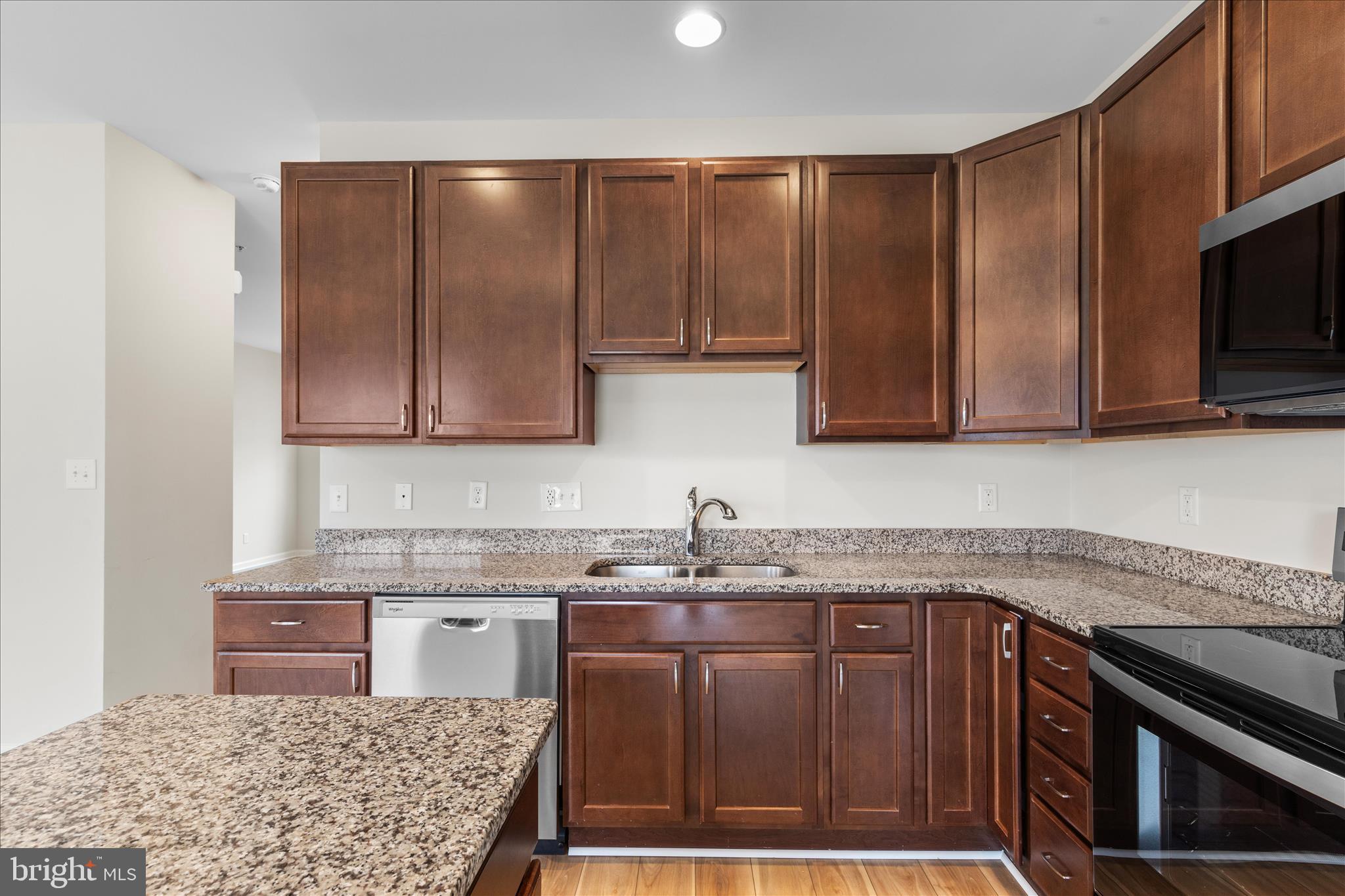 SHEPHERD VILLAGE - Residential