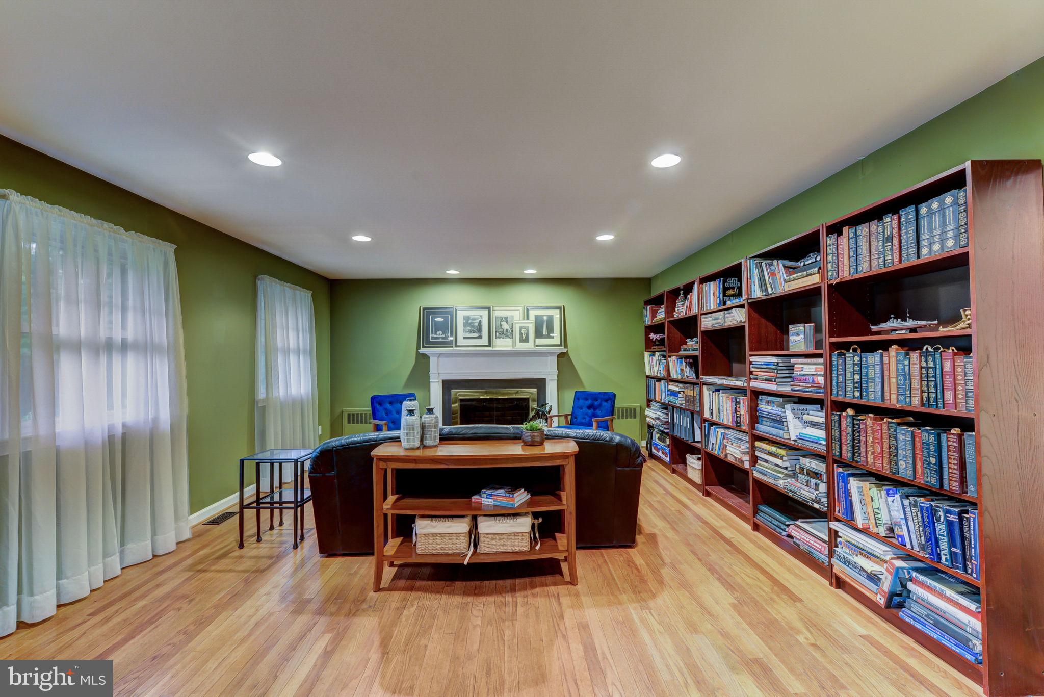 BRYN MAWR - Residential