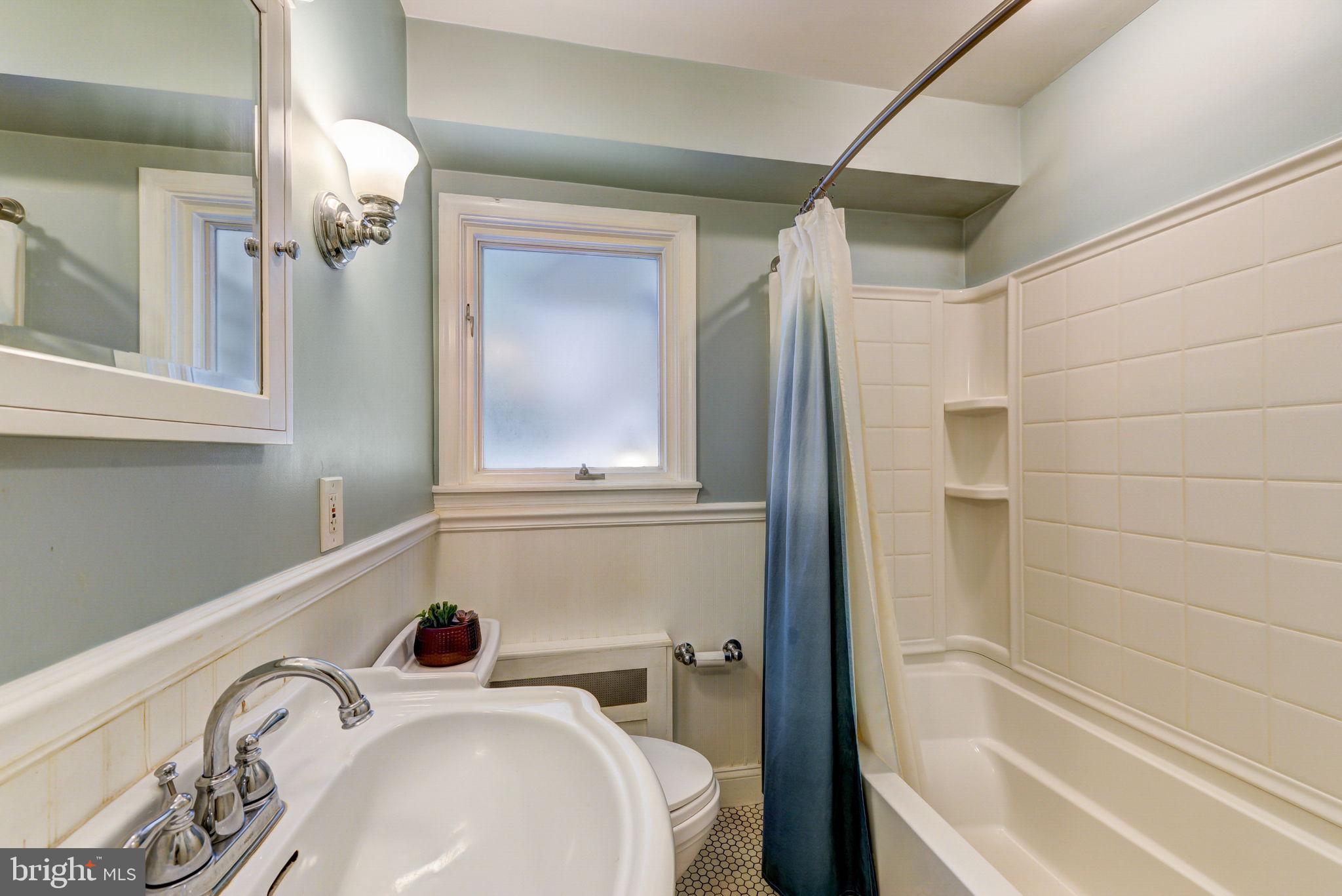 BRYN MAWR - Residential