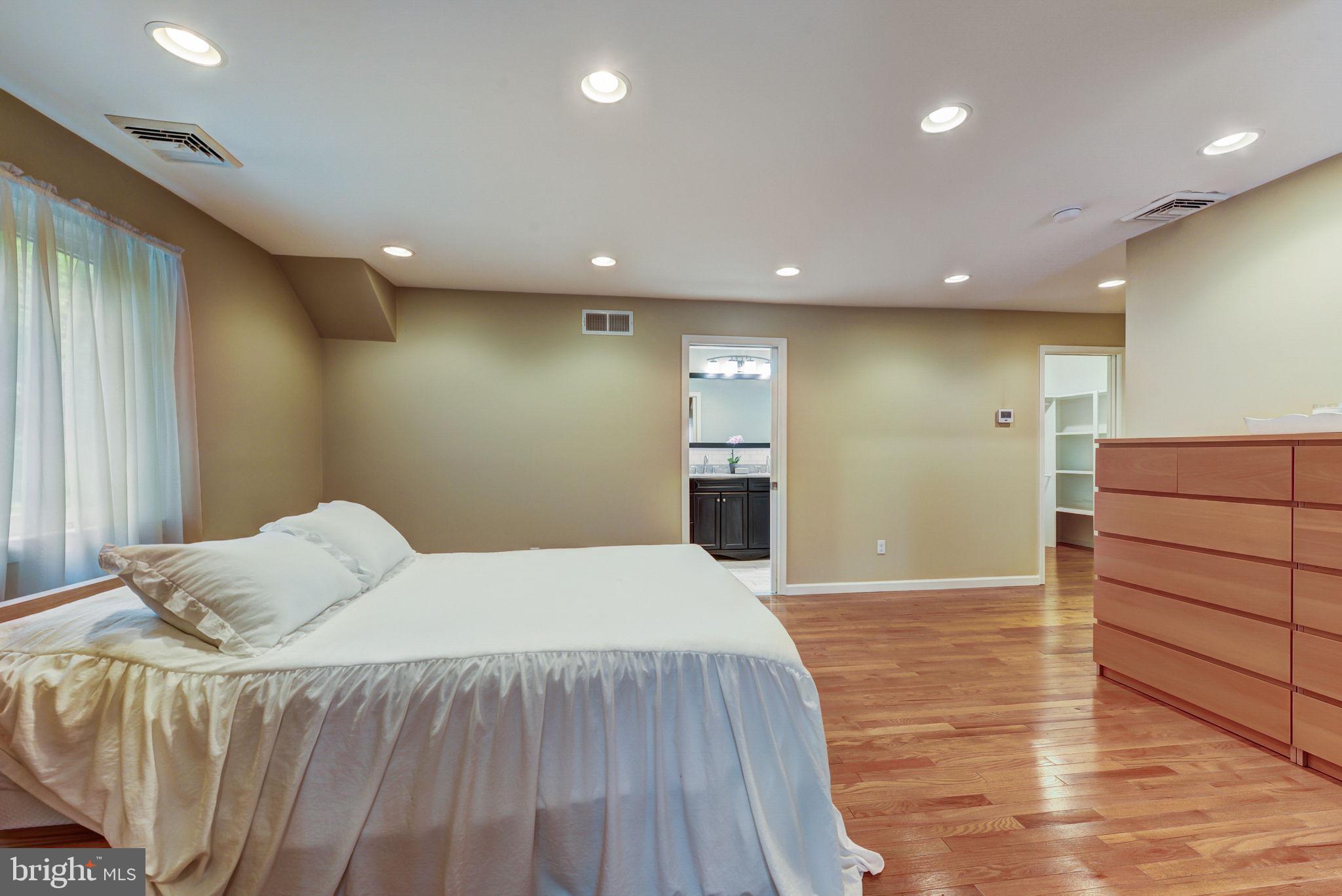 BRYN MAWR - Residential