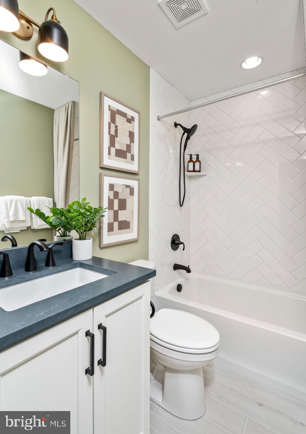 THE MEADOWS AT LONGVIEW - Residential