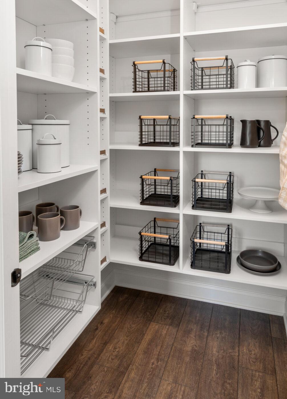 THE MEADOWS AT LONGVIEW - Residential