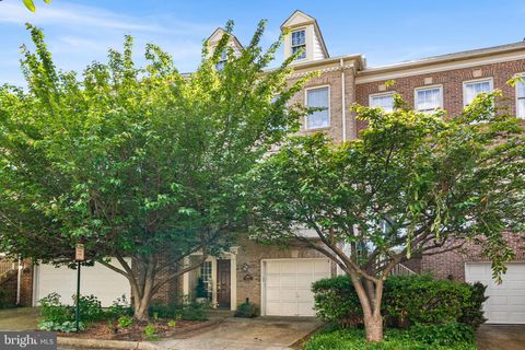 Photo of 4668 Kell Lane, ALEXANDRIA, VA 22311 (MLS # VAAX2052920)