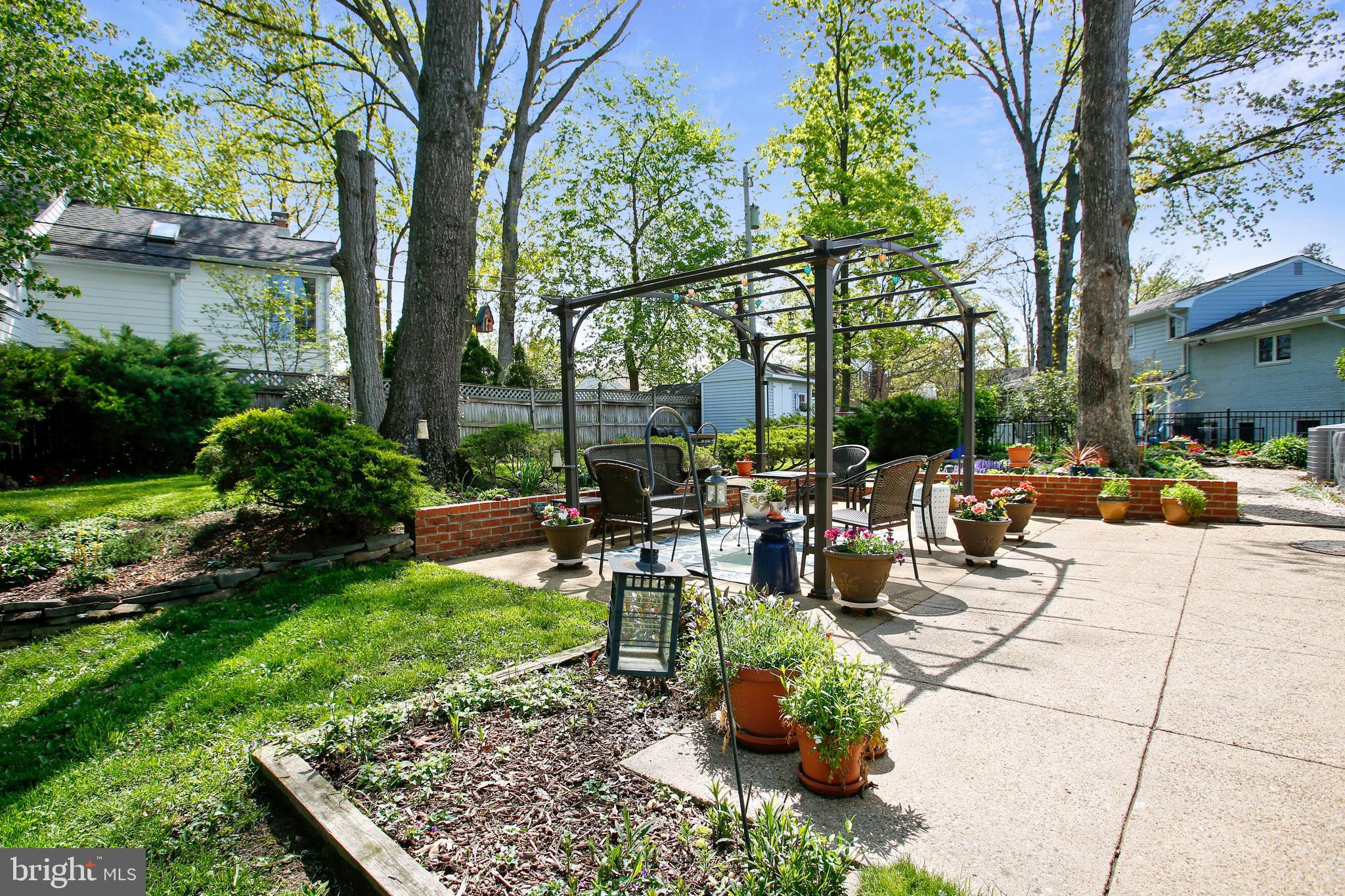 BEVERLEY ESTATES - Residential