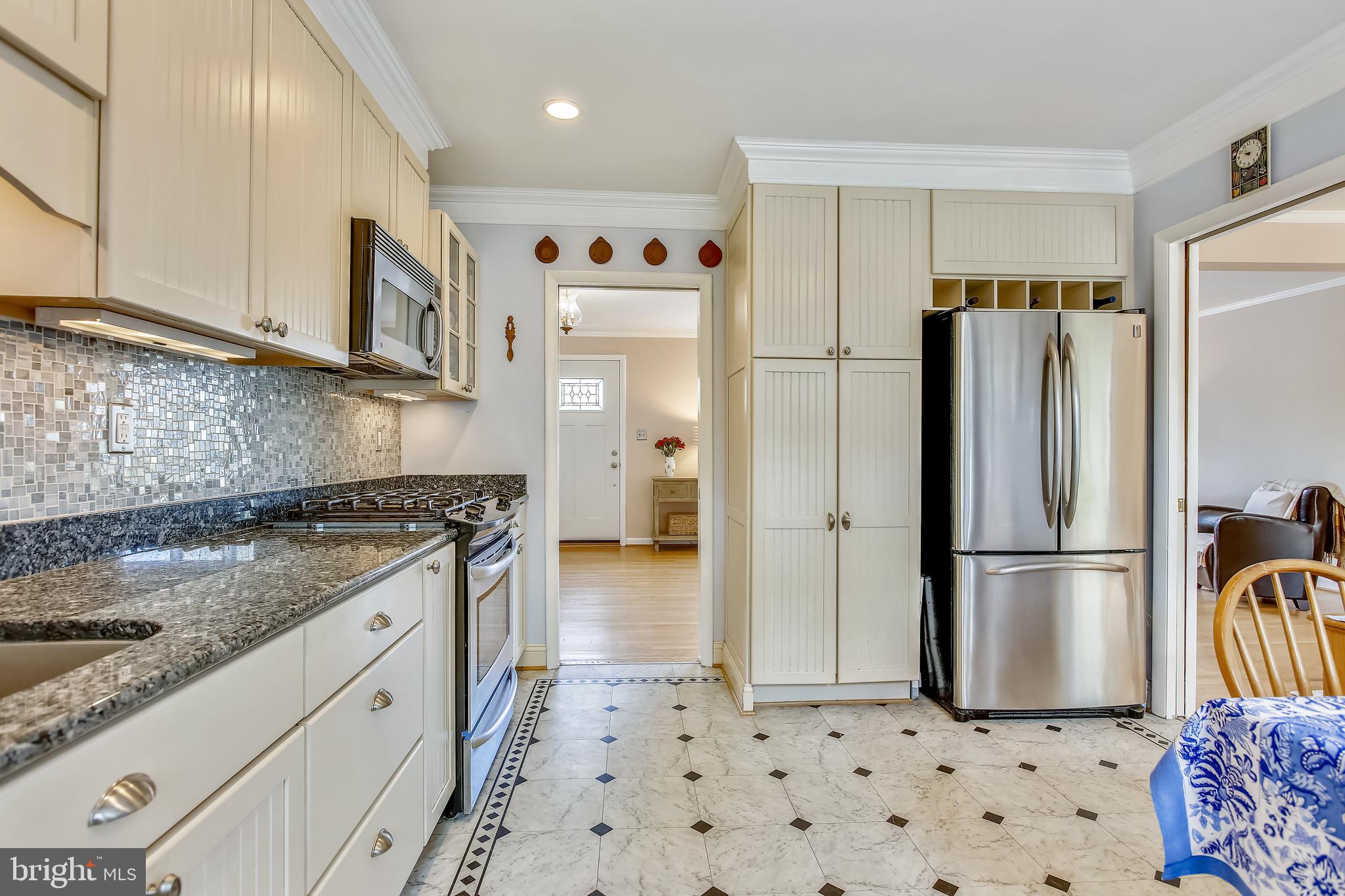 BEVERLEY ESTATES - Residential