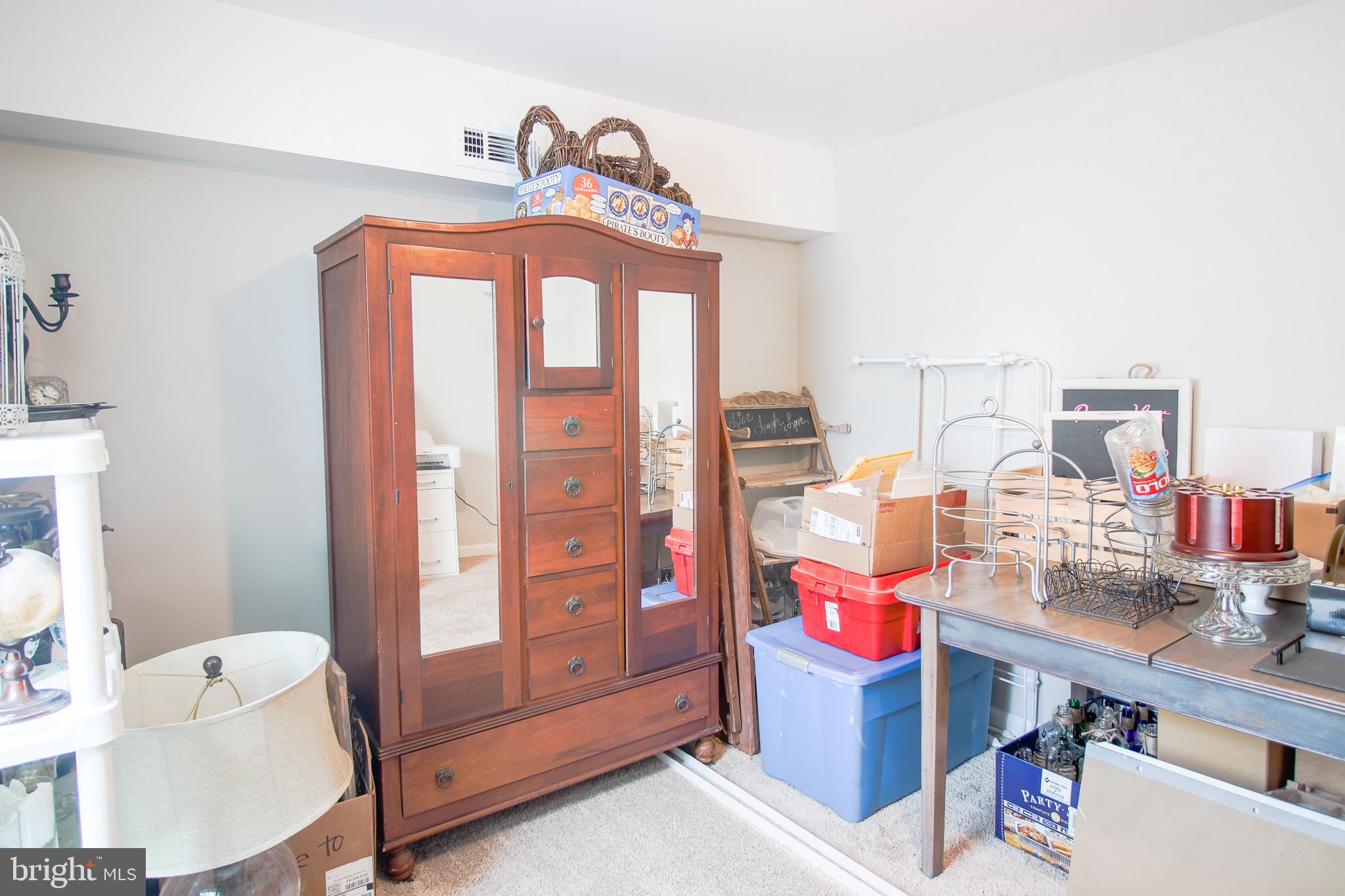 LITTLE WHIM - Residential