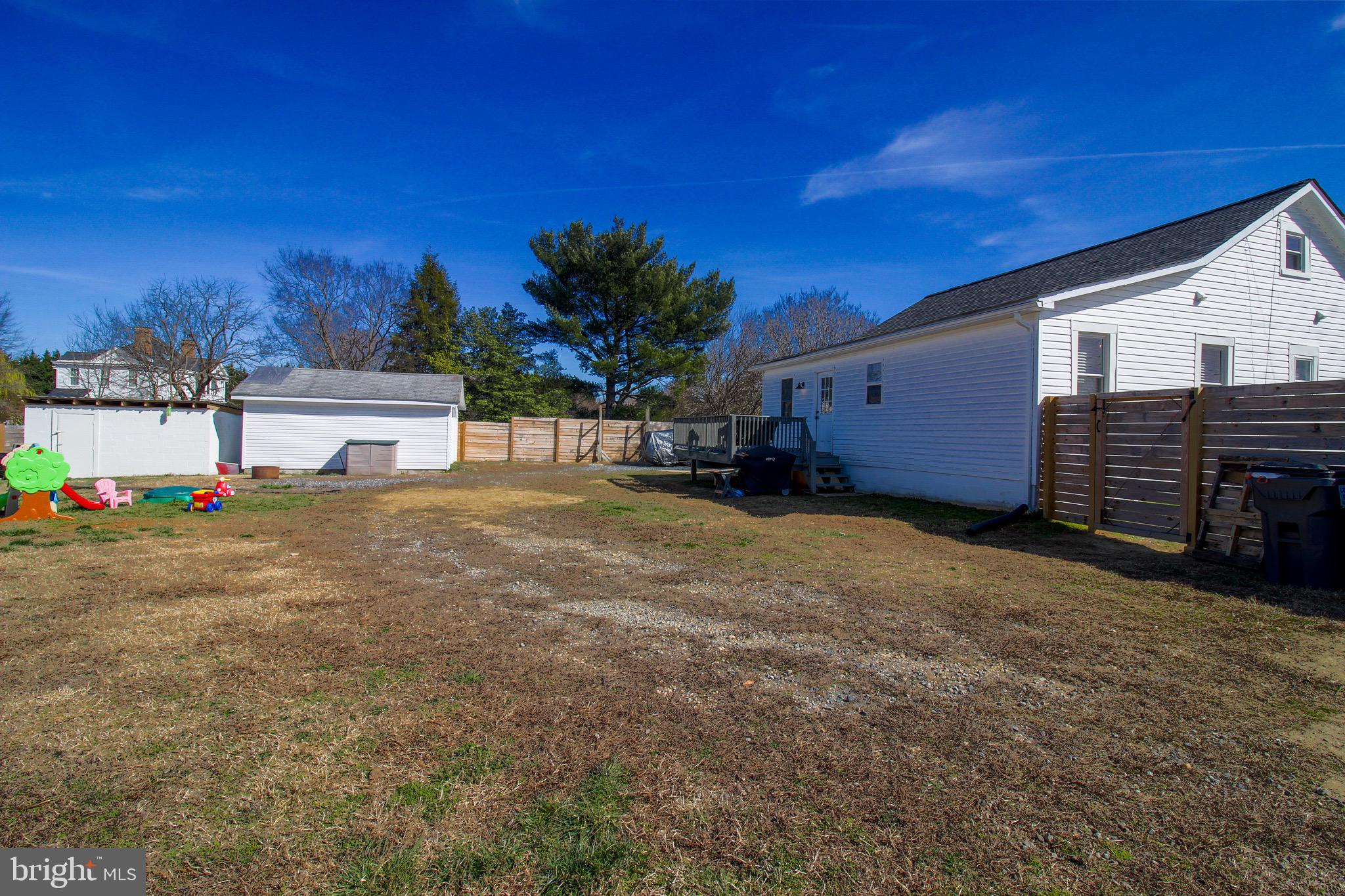 LITTLE WHIM - Residential