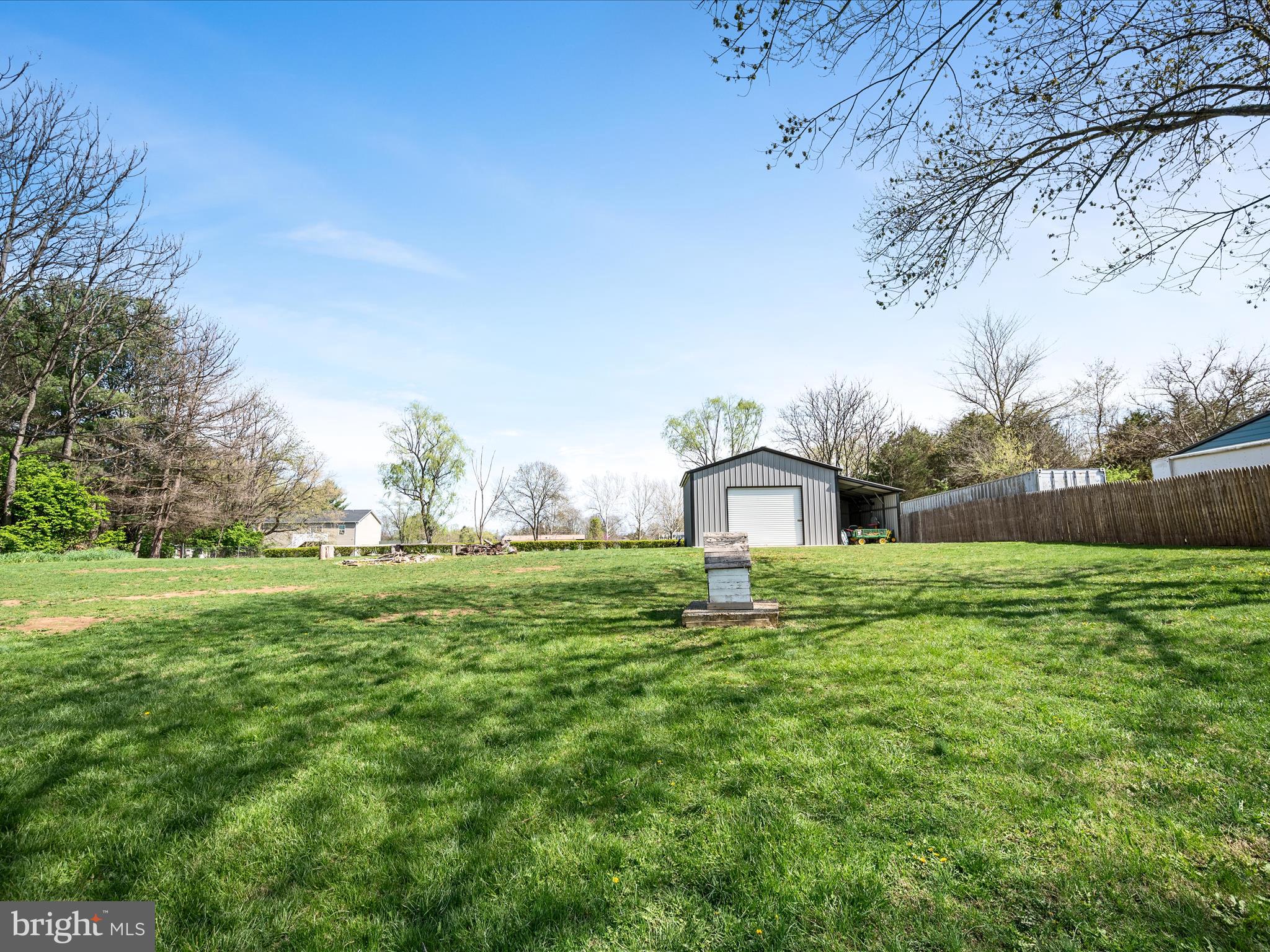 HIDDEN RIVER - Residential